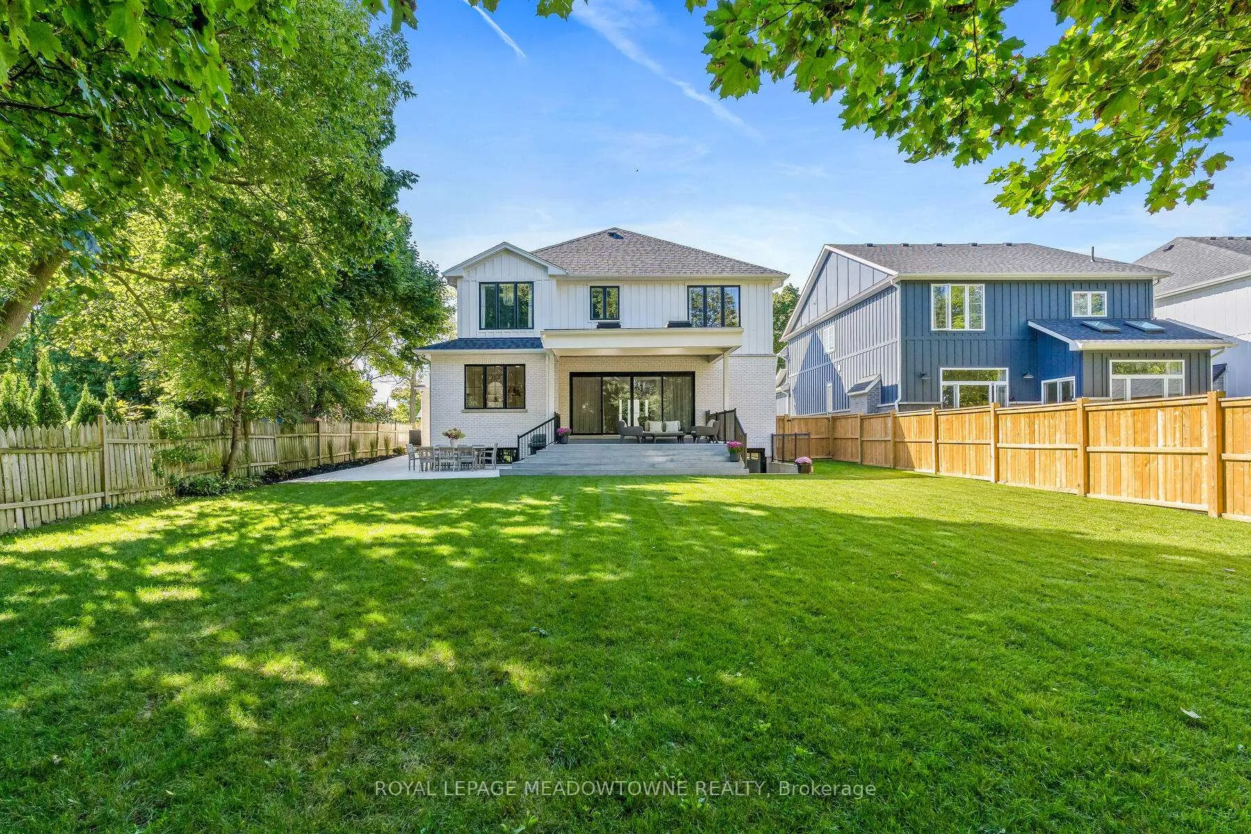 Photo 43 of 3 Academy Road, Halton Hills, Georgetown — HOMEH
