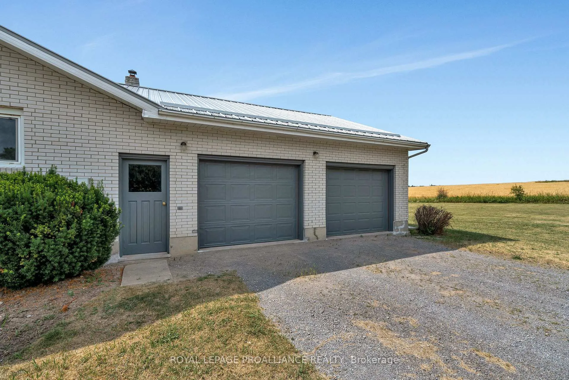 Photo 4 of 207 Carmel Road, Quinte West, Sidney Ward — HOMEH