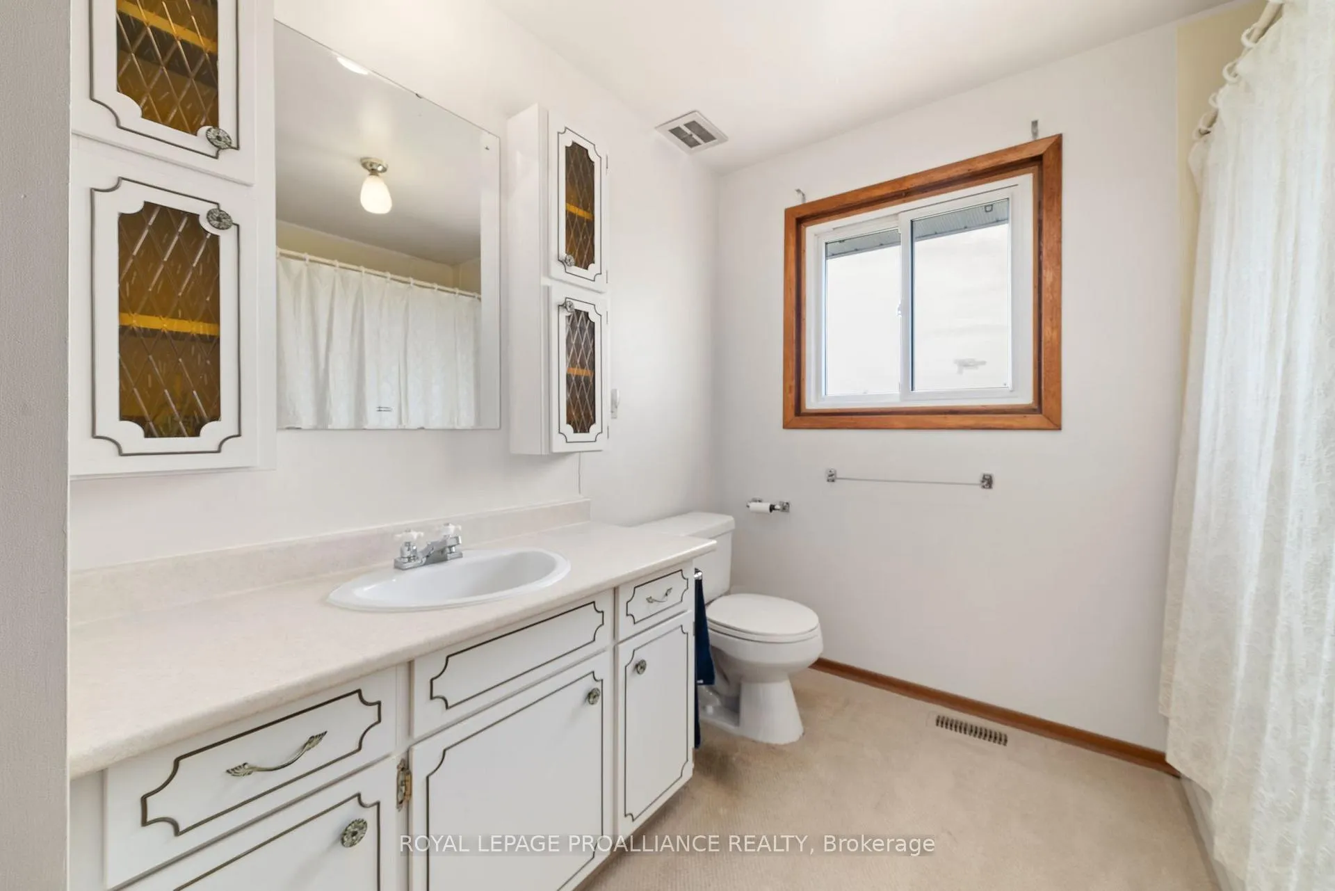 Photo 17 of 207 Carmel Road, Quinte West, Sidney Ward — HOMEH