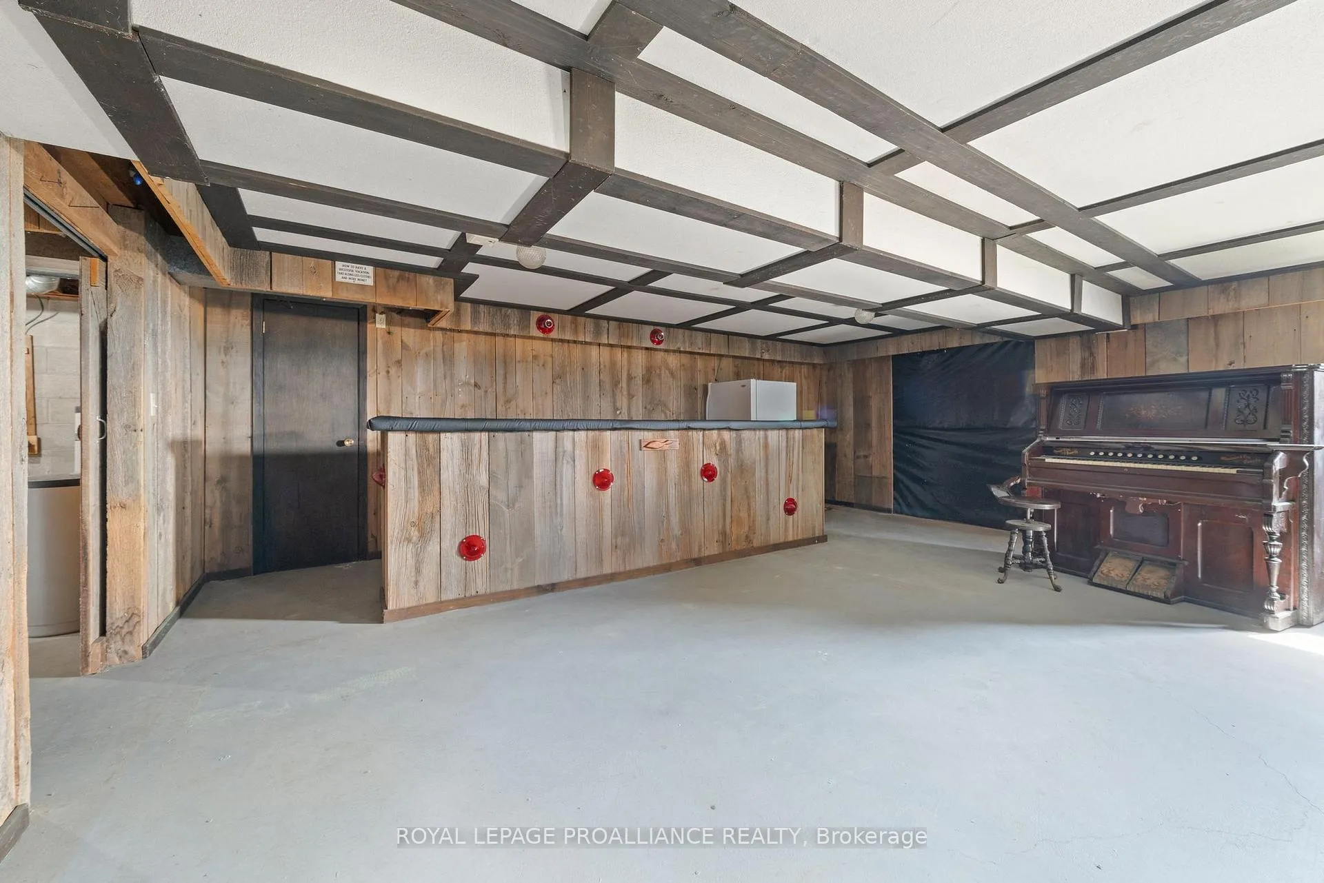 Photo 24 of 207 Carmel Road, Quinte West, Sidney Ward — HOMEH