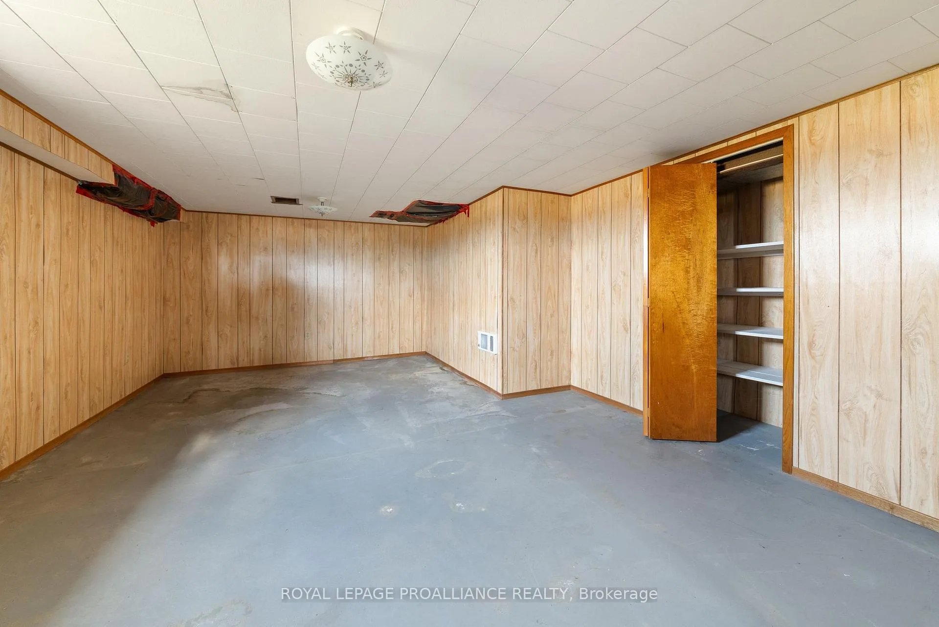 Photo 26 of 207 Carmel Road, Quinte West, Sidney Ward — HOMEH