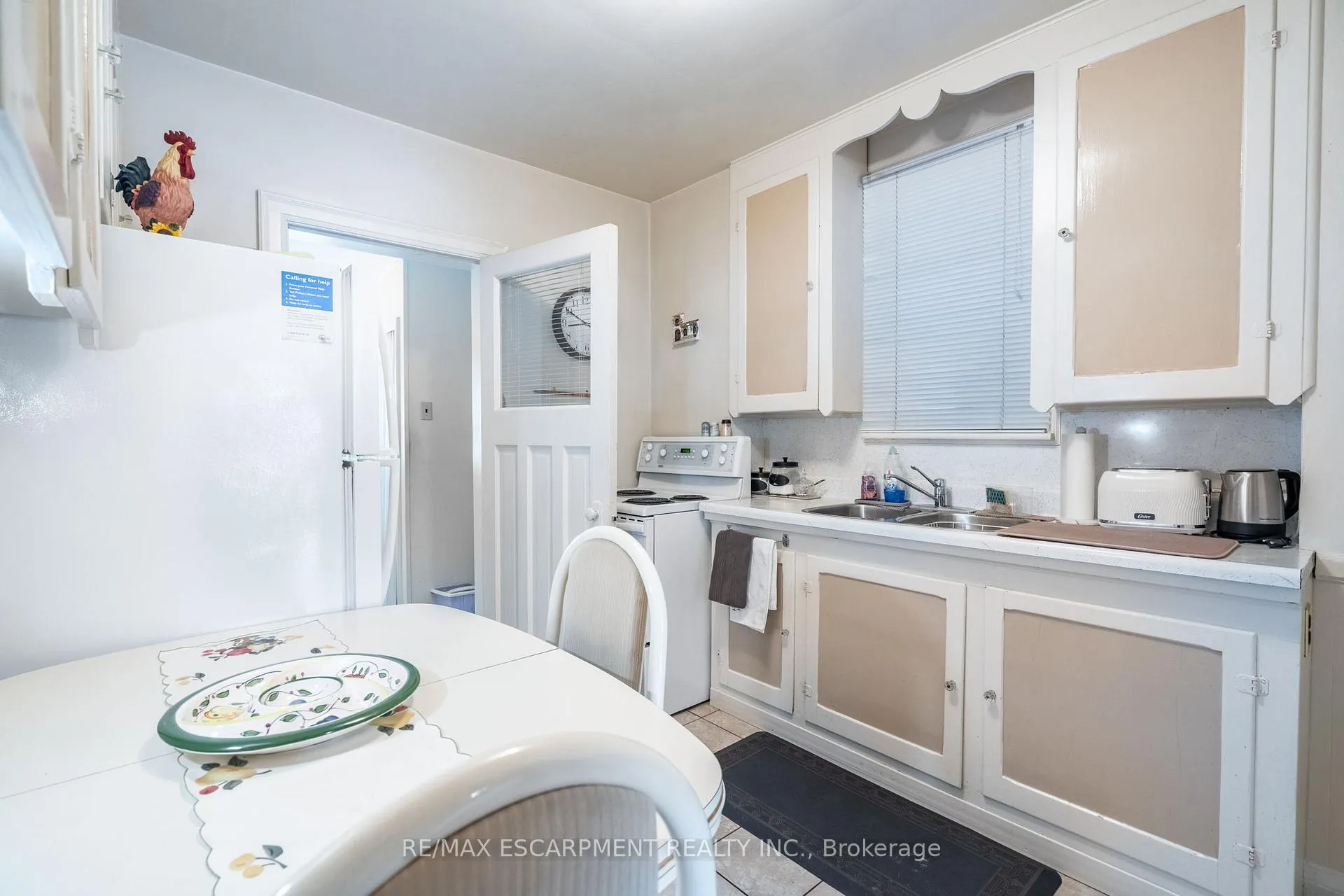 Photo 28 of 204 Emerald Street N, Hamilton, Landsdale — HOMEH