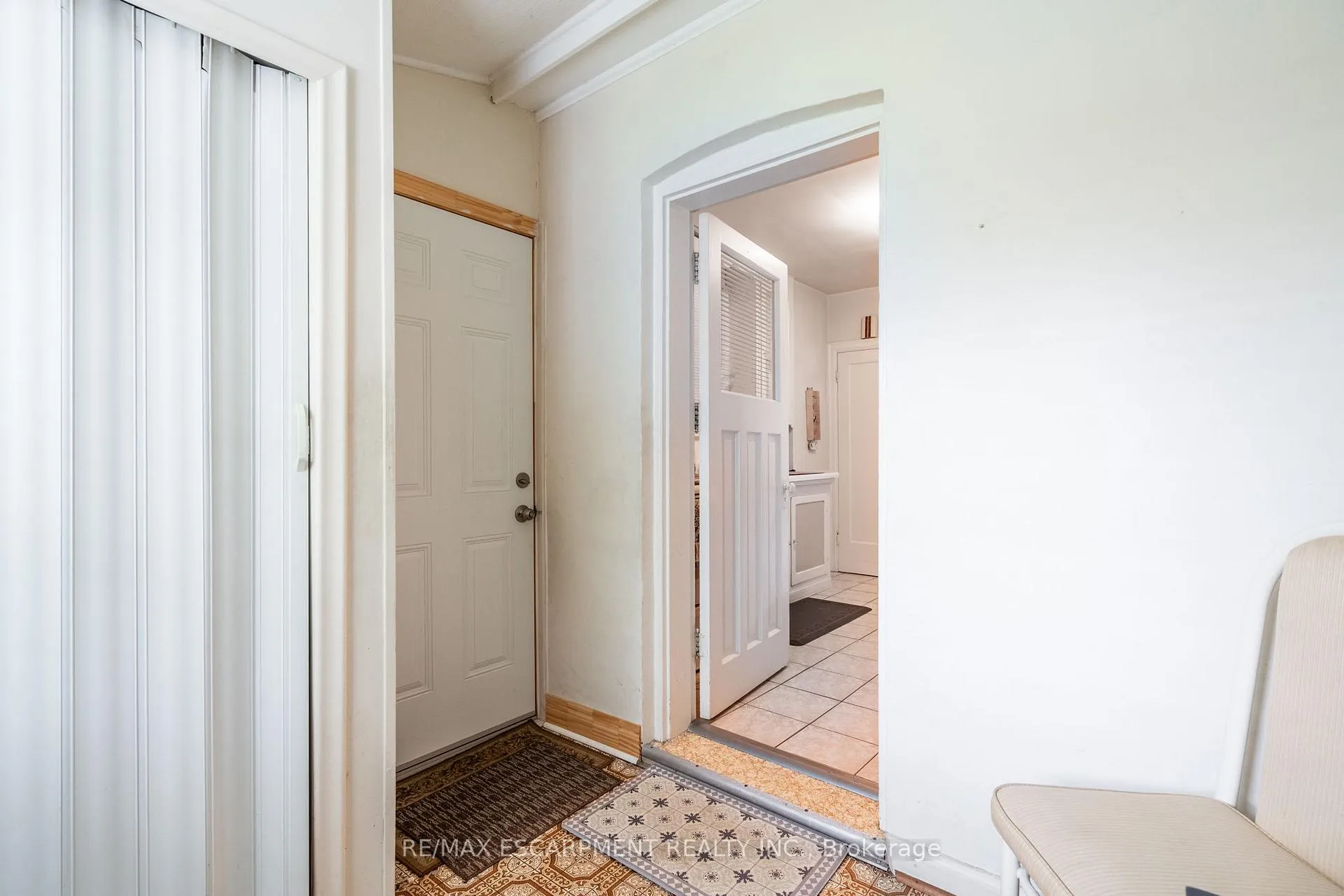 Photo 37 of 204 Emerald Street N, Hamilton, Landsdale — HOMEH