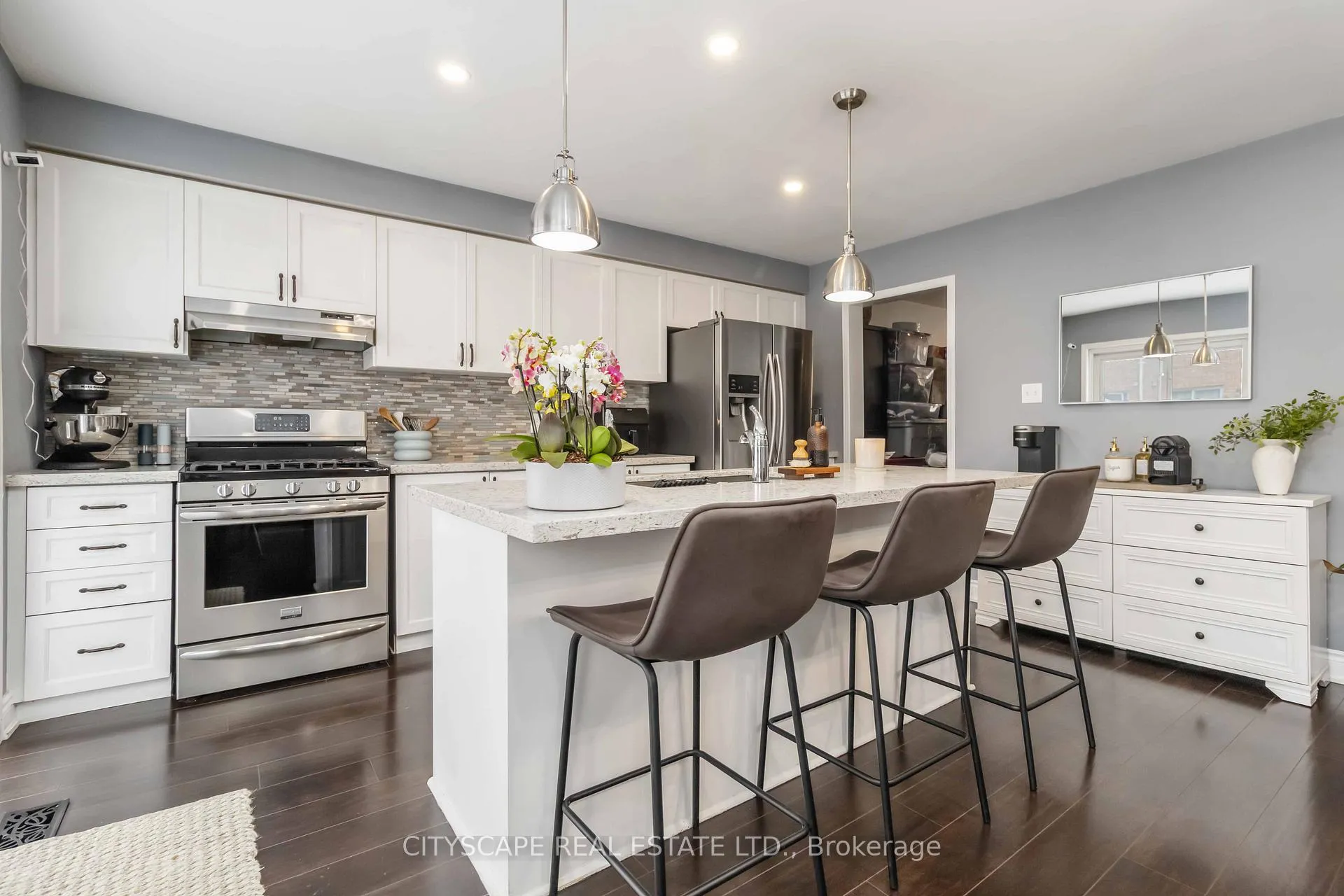 Photo 11 of 58 Hanton Crescent, Caledon, Bolton East — HOMEH