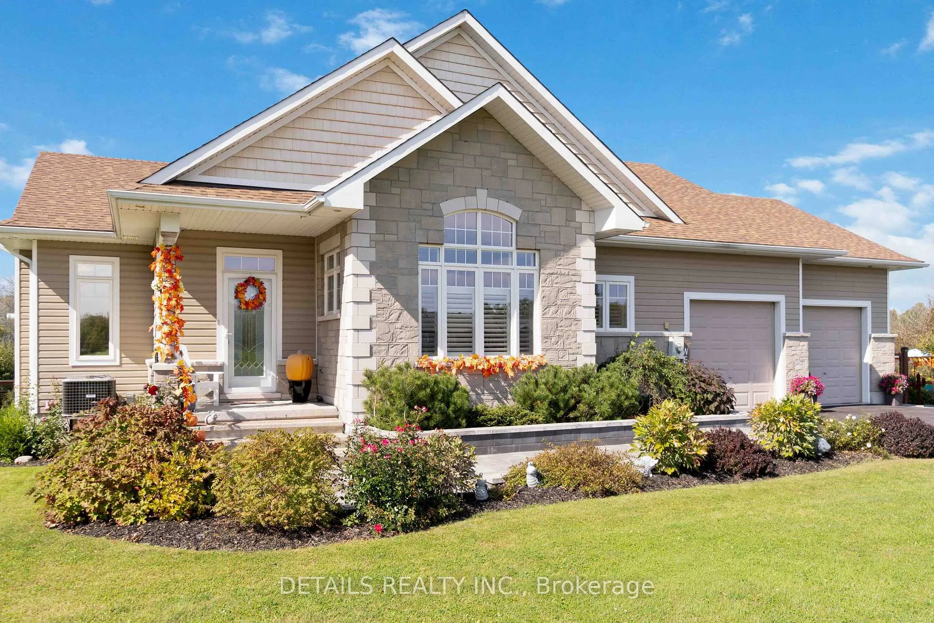 Photo 2 of 176 Malcolms Way, Beckwith, Beckwith Twp — HOMEH