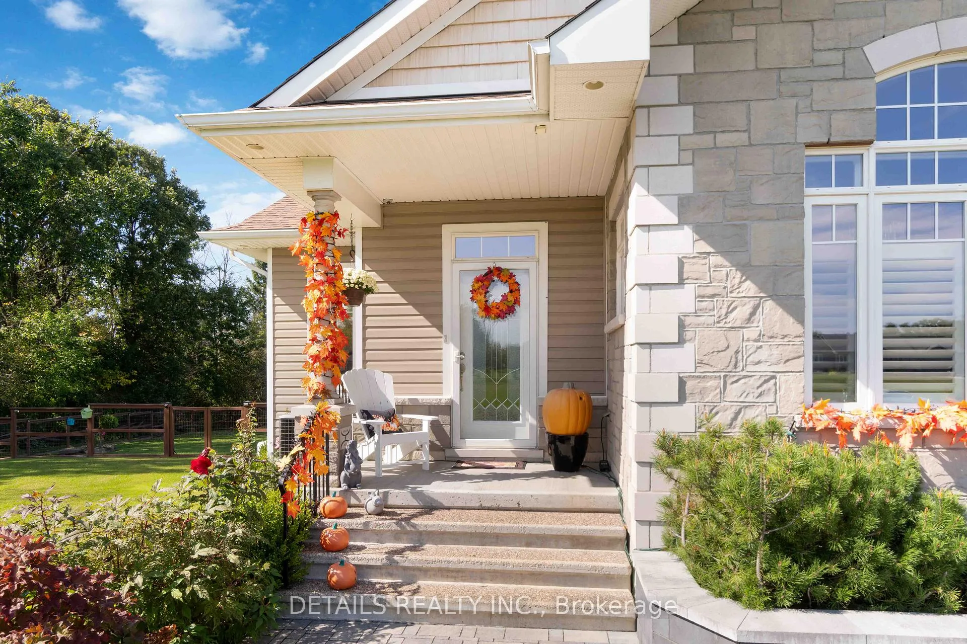 Photo 3 of 176 Malcolms Way, Beckwith, Beckwith Twp — HOMEH