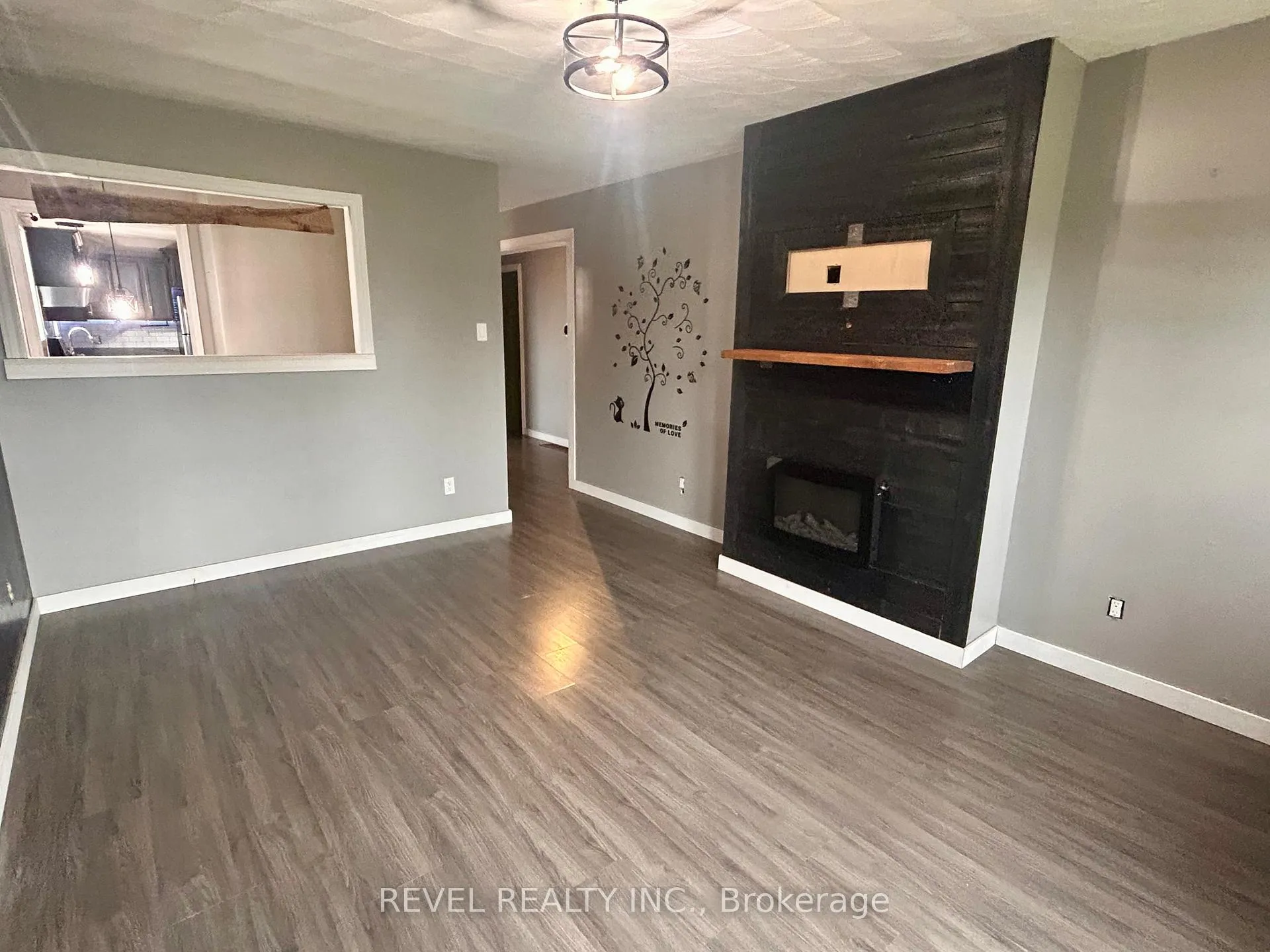 Photo 10 of 52 Huron Road, Cochrane — HOMEH