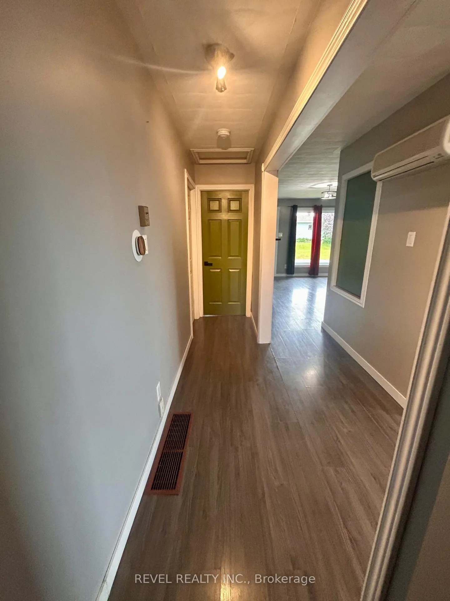 Photo 12 of 52 Huron Road, Cochrane — HOMEH