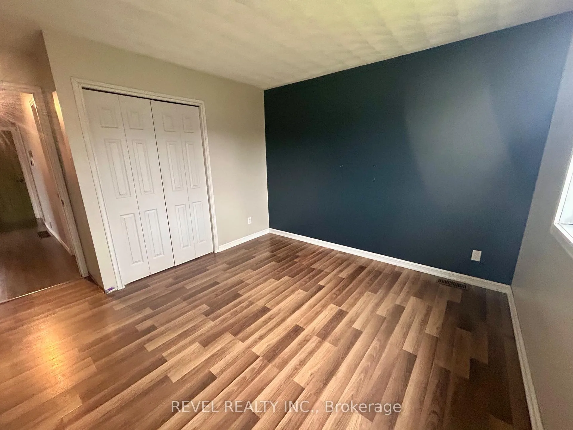 Photo 15 of 52 Huron Road, Cochrane — HOMEH