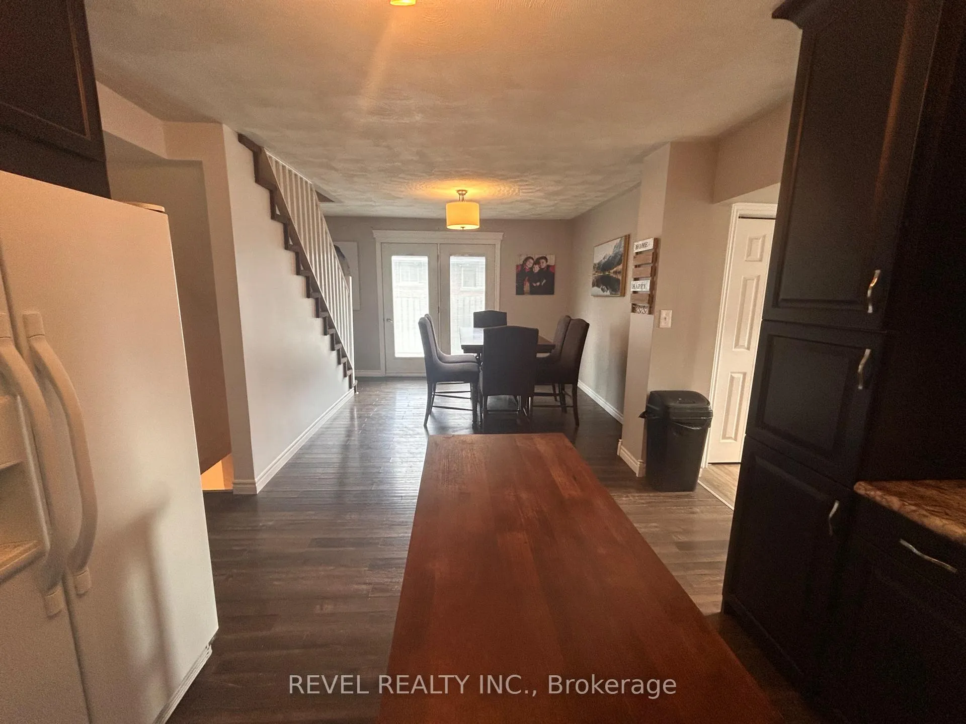 Photo 19 of 165 Seventeenth Avenue, Cochrane — HOMEH