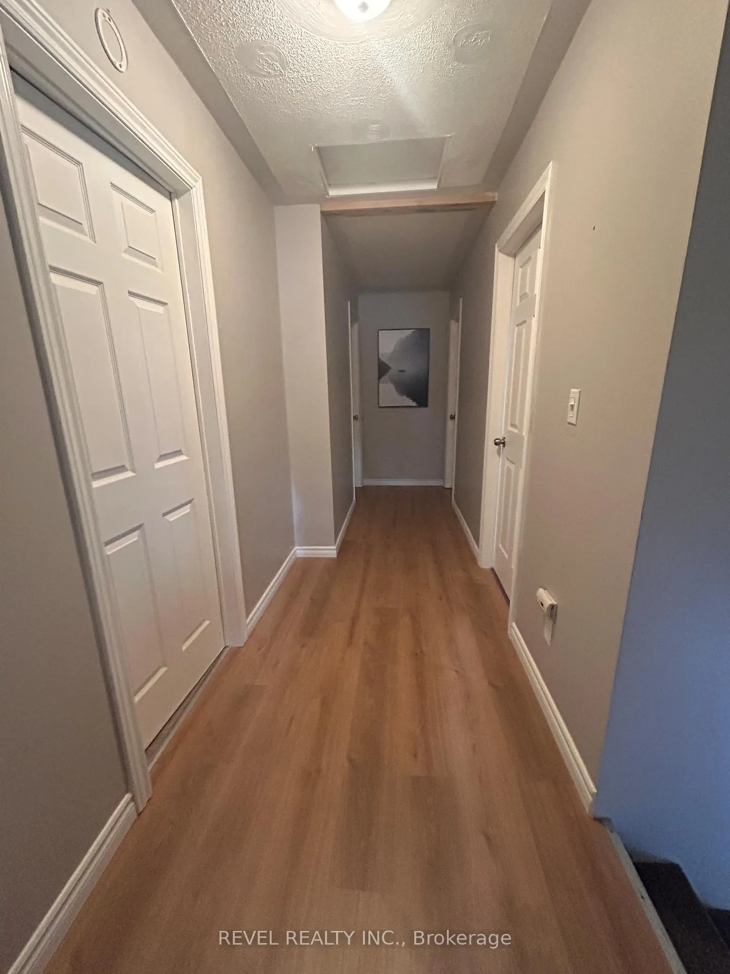 Photo 20 of 165 Seventeenth Avenue, Cochrane — HOMEH