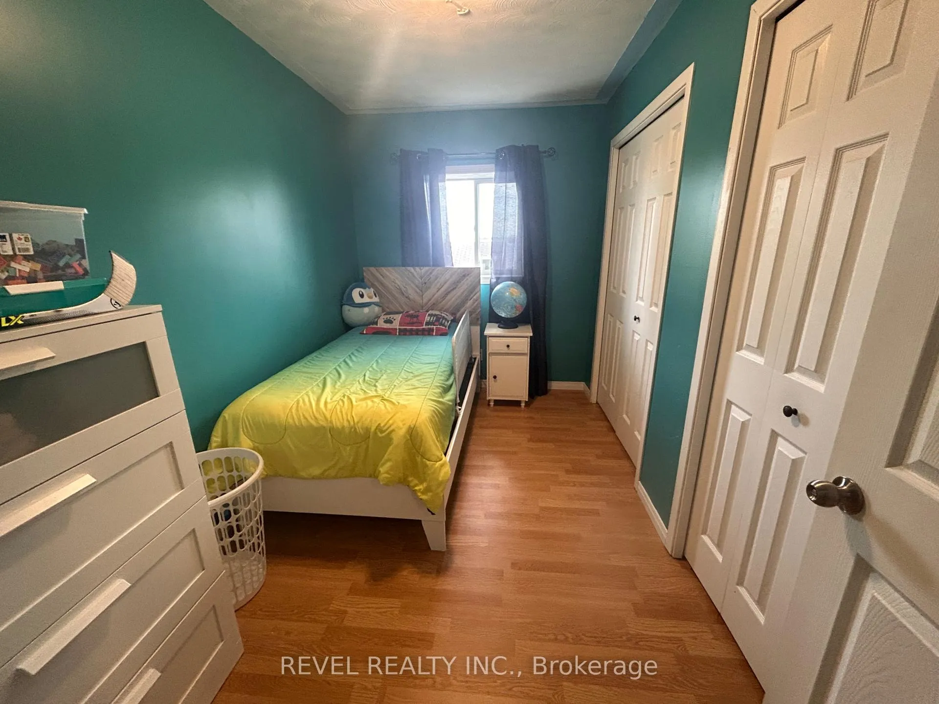 Photo 21 of 165 Seventeenth Avenue, Cochrane — HOMEH