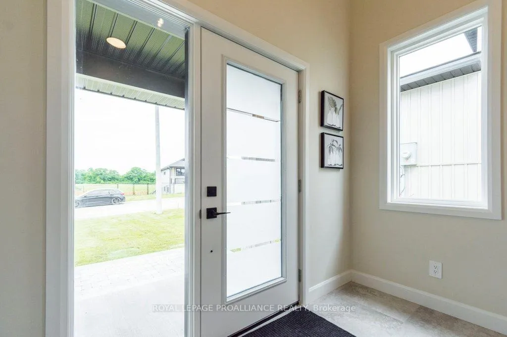 Photo 3 of 35 Meagan Lane, Quinte West, Frankford Ward — HOMEH