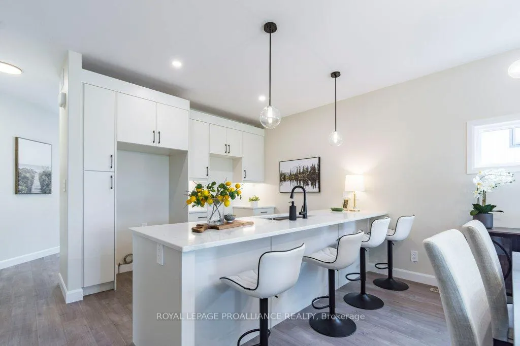 Photo 9 of 35 Meagan Lane, Quinte West, Frankford Ward — HOMEH
