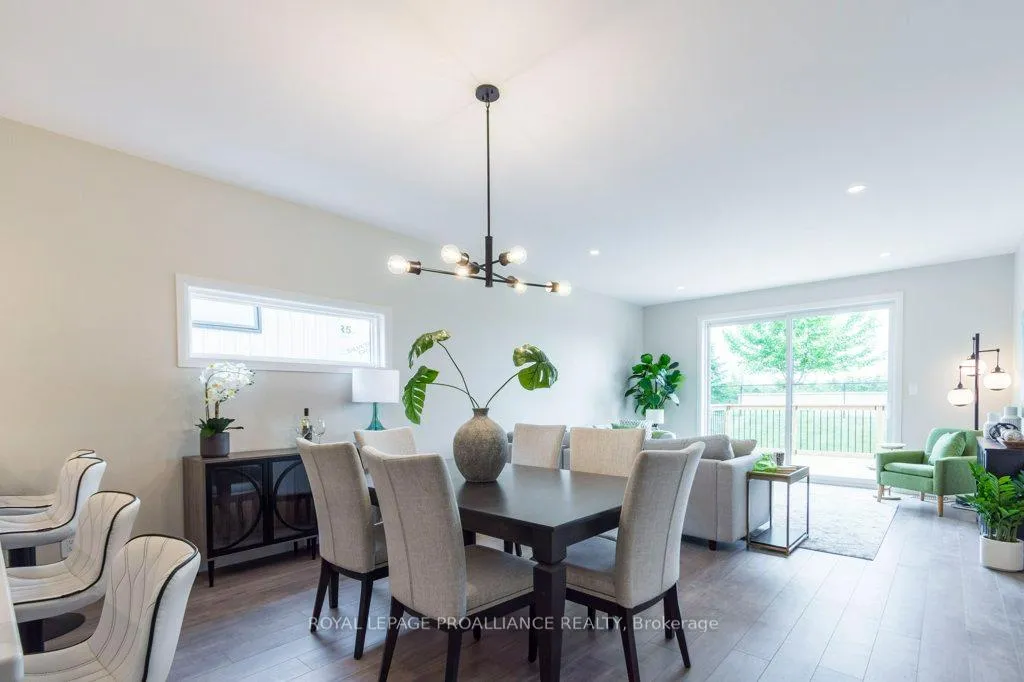 Photo 10 of 35 Meagan Lane, Quinte West, Frankford Ward — HOMEH