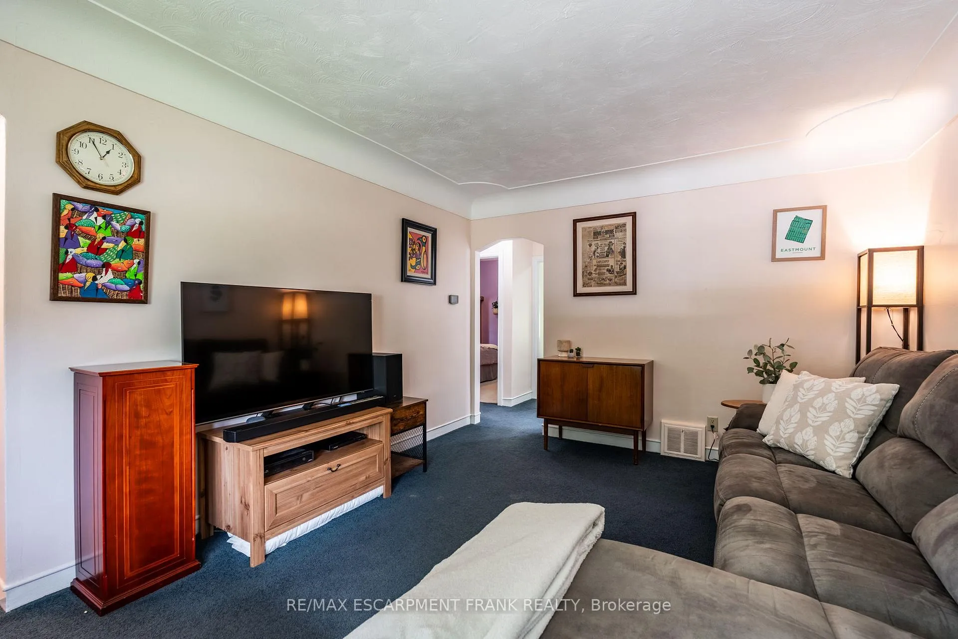 Photo 10 of 218 East 27th Street, Hamilton, Eastmount — HOMEH