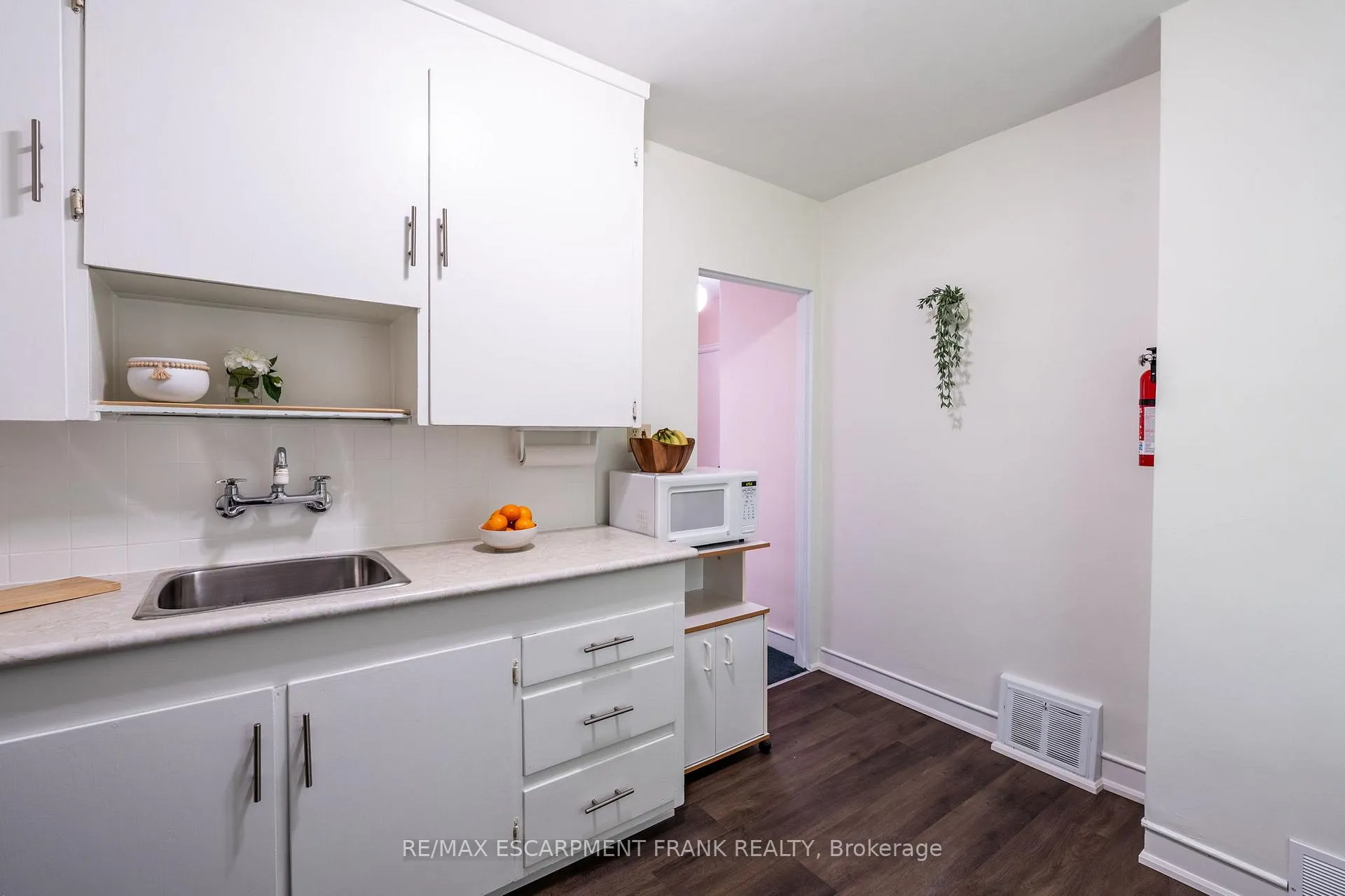 Photo 24 of 218 East 27th Street, Hamilton, Eastmount — HOMEH