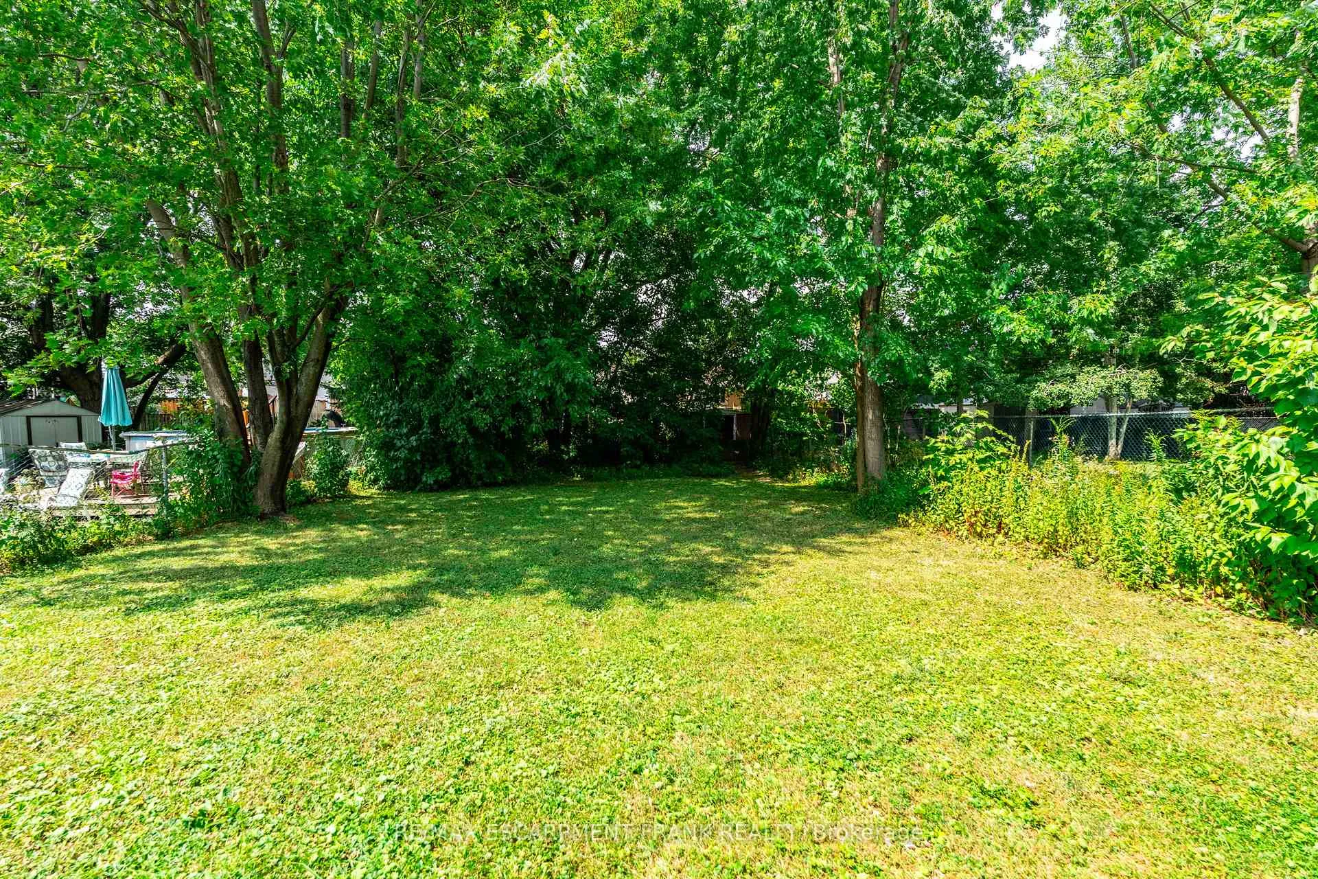 Photo 39 of 218 East 27th Street, Hamilton, Eastmount — HOMEH