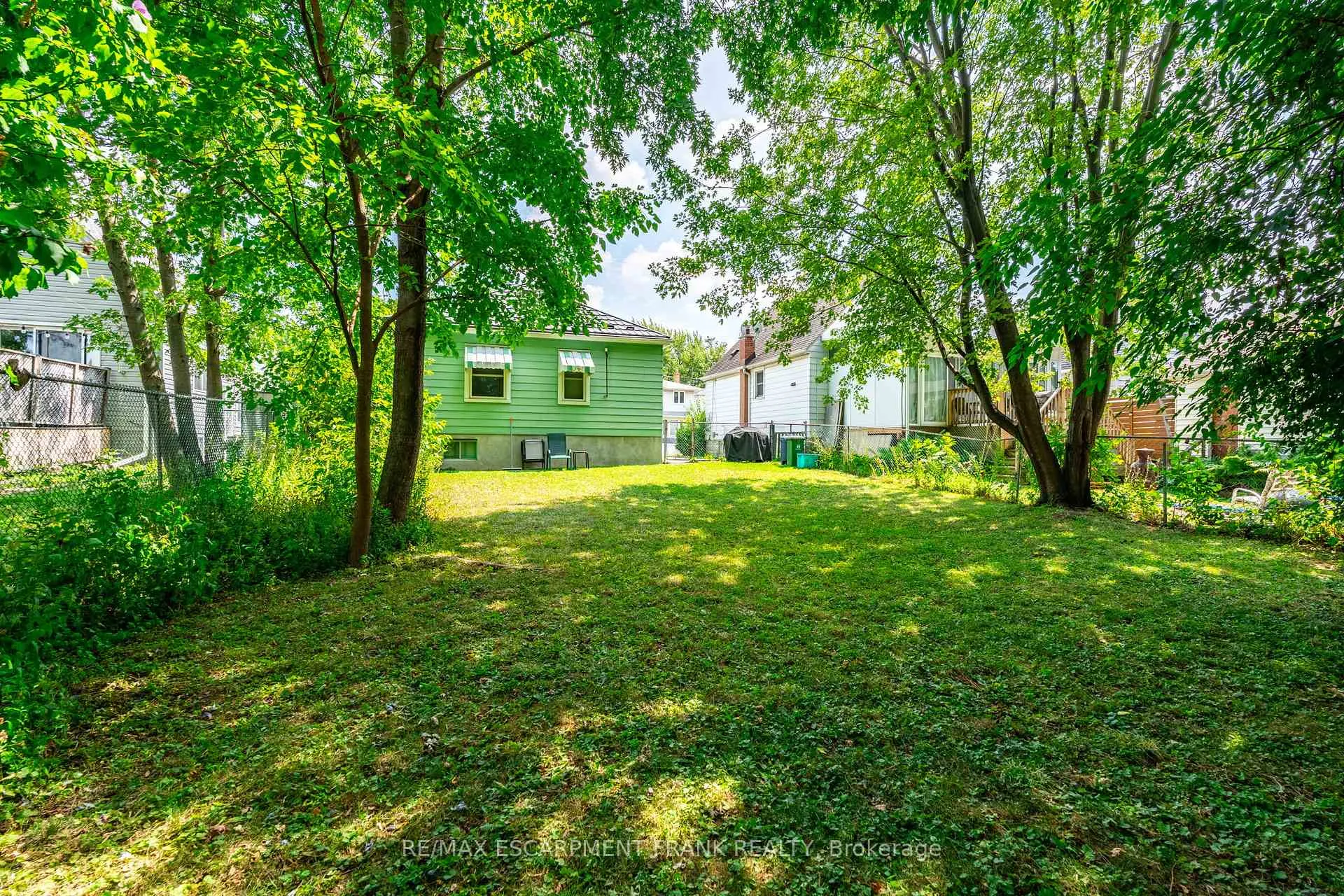Photo 40 of 218 East 27th Street, Hamilton, Eastmount — HOMEH