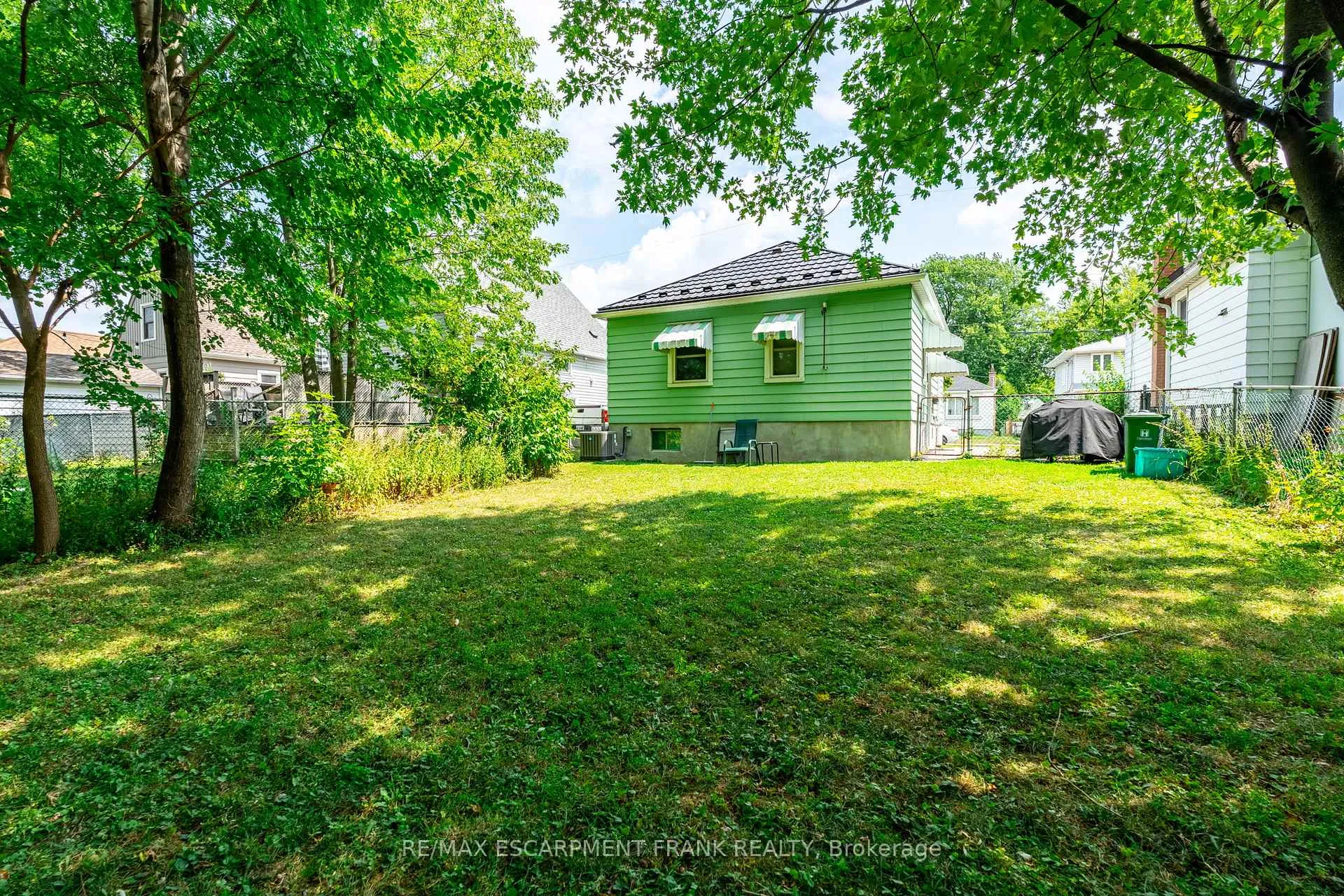 Photo 42 of 218 East 27th Street, Hamilton, Eastmount — HOMEH