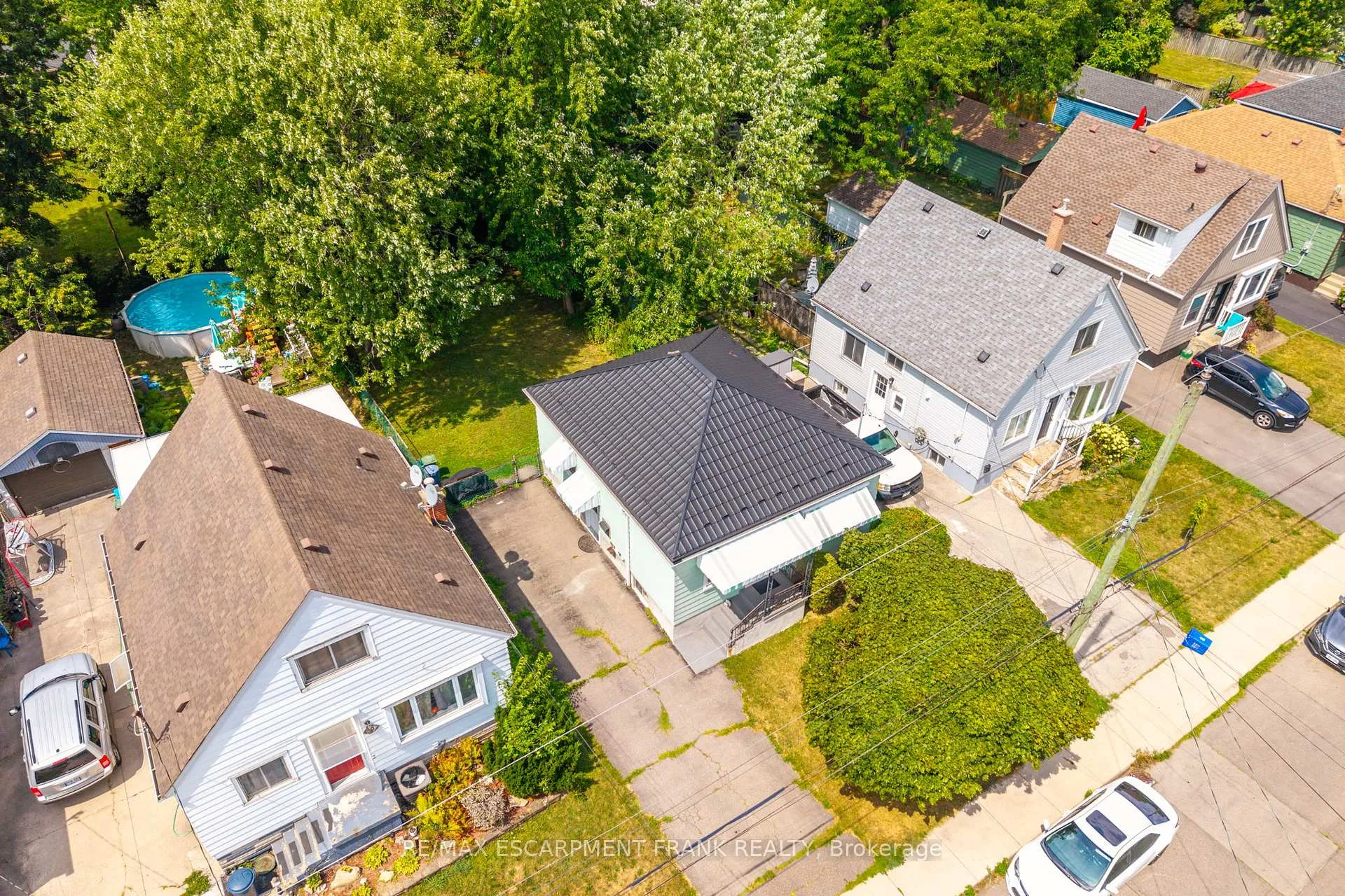 Photo 45 of 218 East 27th Street, Hamilton, Eastmount — HOMEH