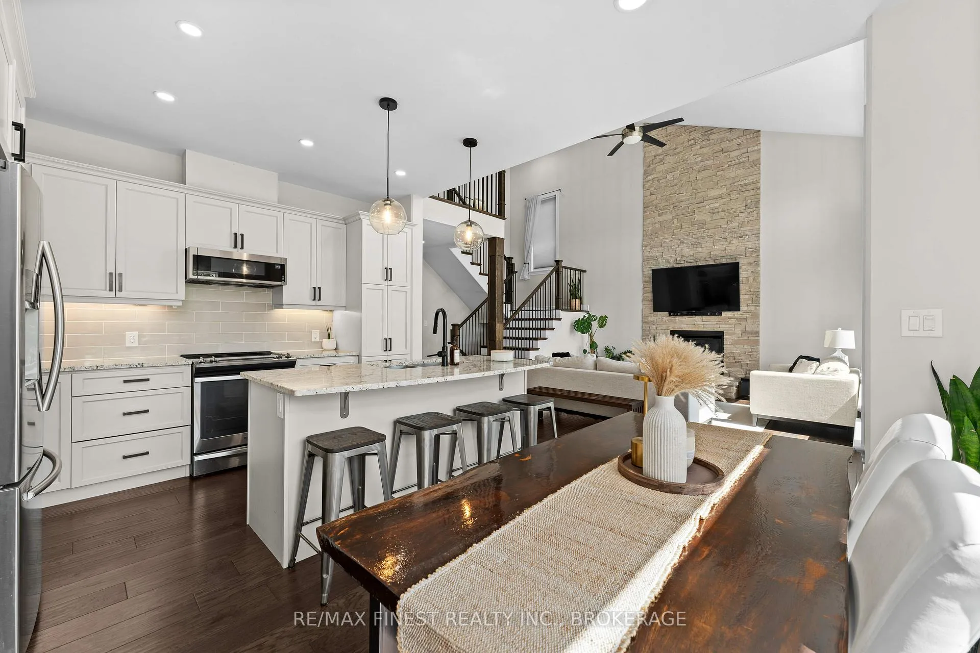 Photo 17 of 125 Aldergrove Place, Kingston, West of Sir John A. Blvd — HOMEH