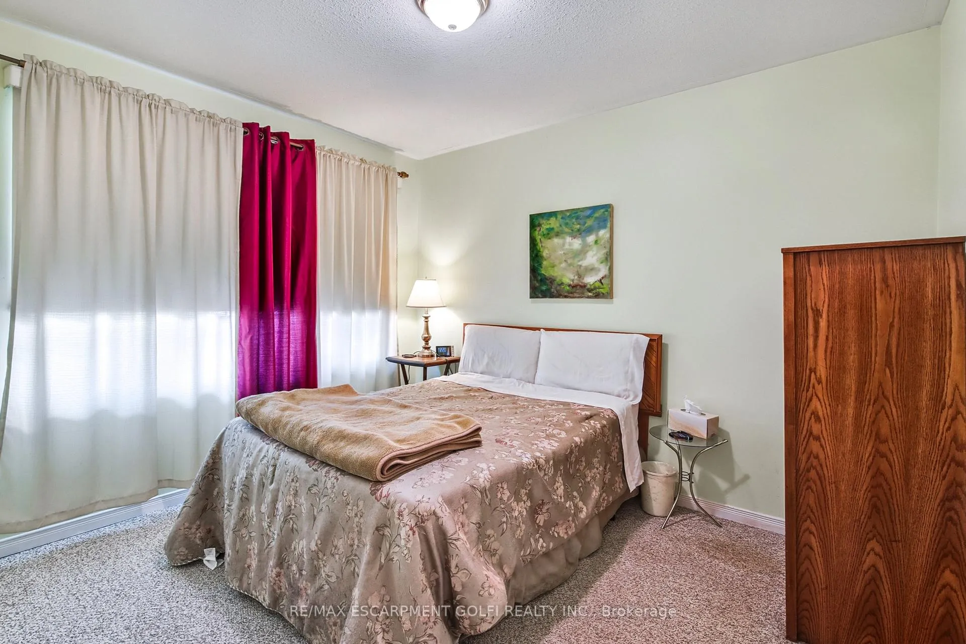 Photo 8 of 44 Lea Crescent, Welland, West Welland — HOMEH