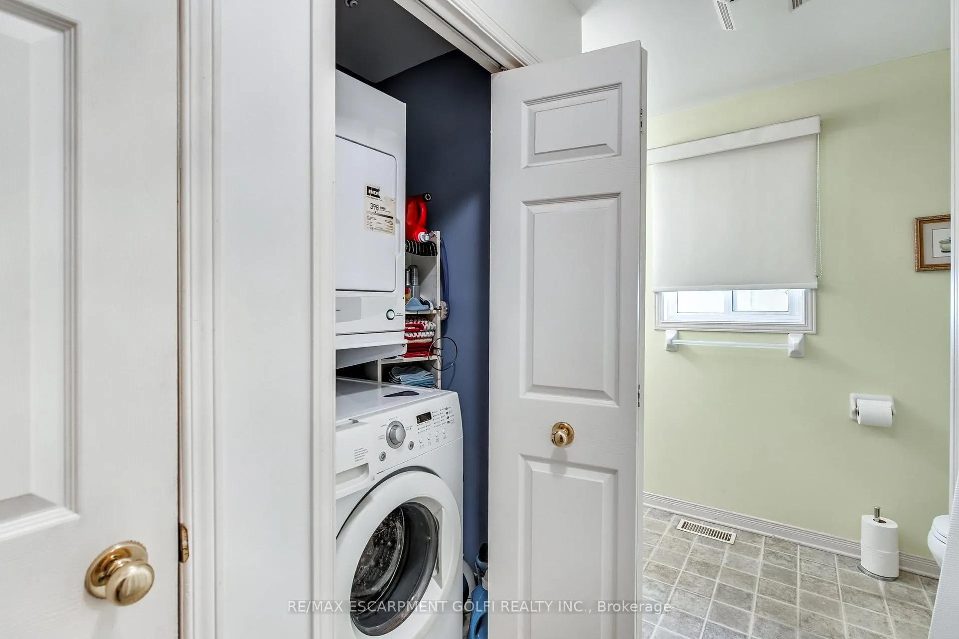 Photo 15 of 44 Lea Crescent, Welland, West Welland — HOMEH