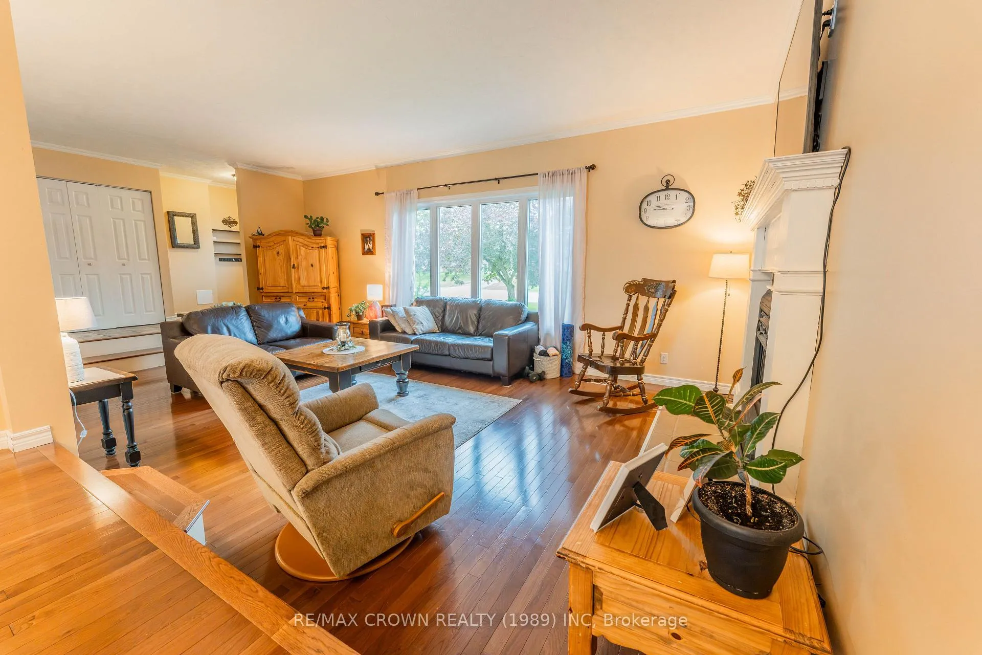 Photo 9 of 16 Clark Street, Kapuskasing — HOMEH