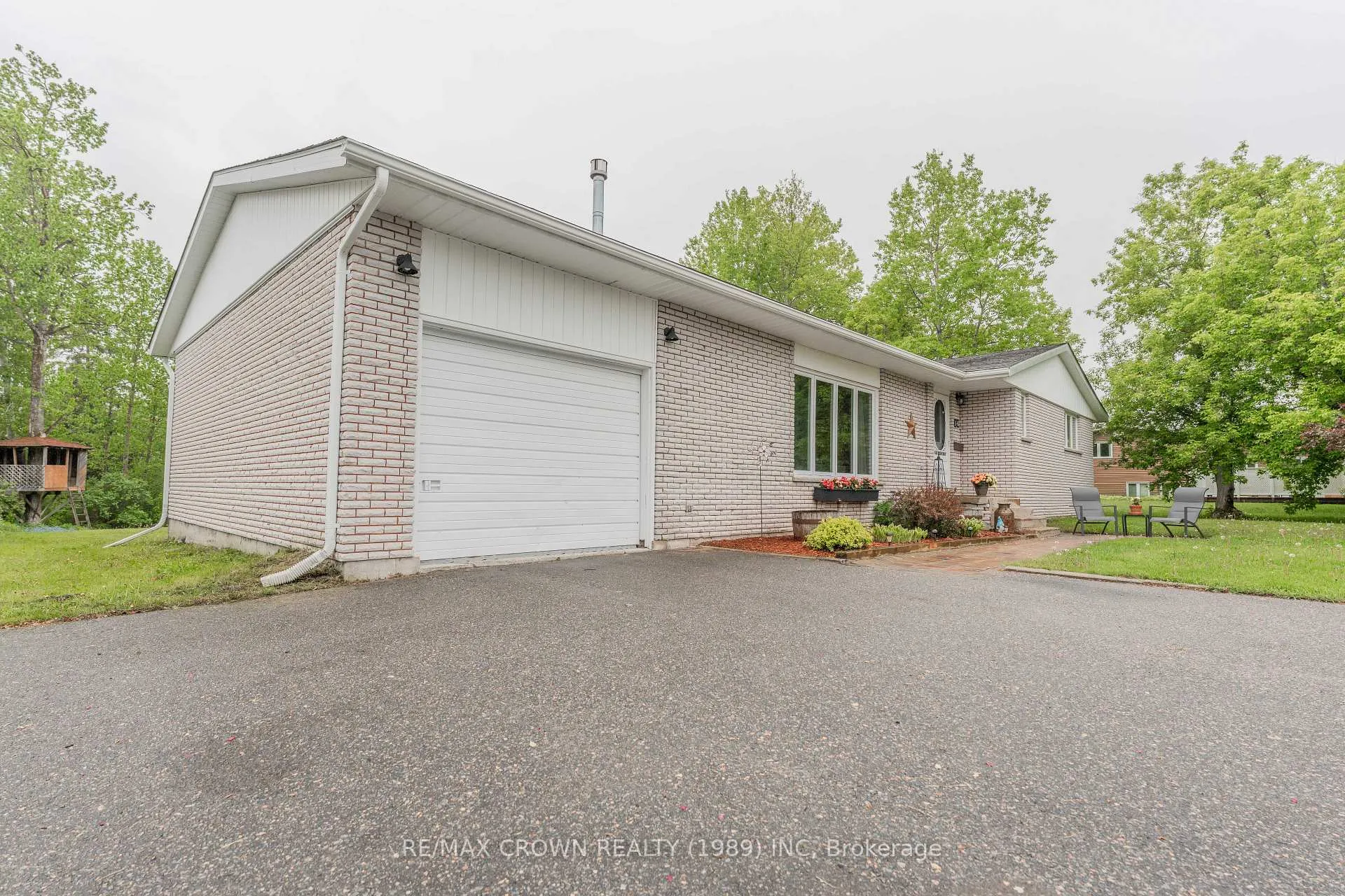 Photo 42 of 16 Clark Street, Kapuskasing — HOMEH