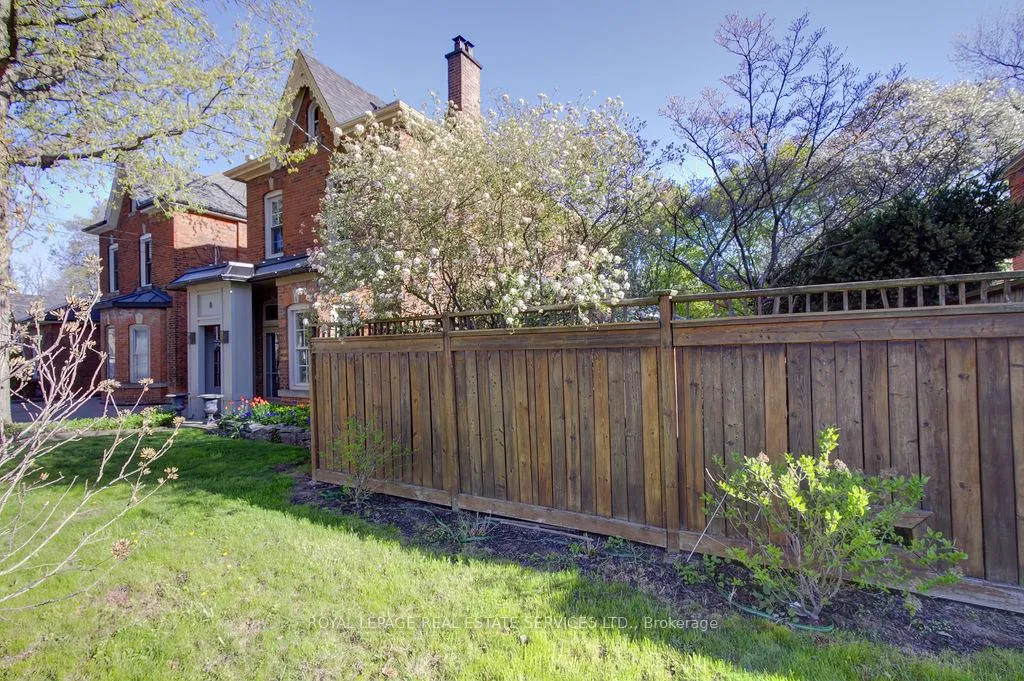 Photo 2 of 8 Duff Street, Hamilton, Southam — HOMEH