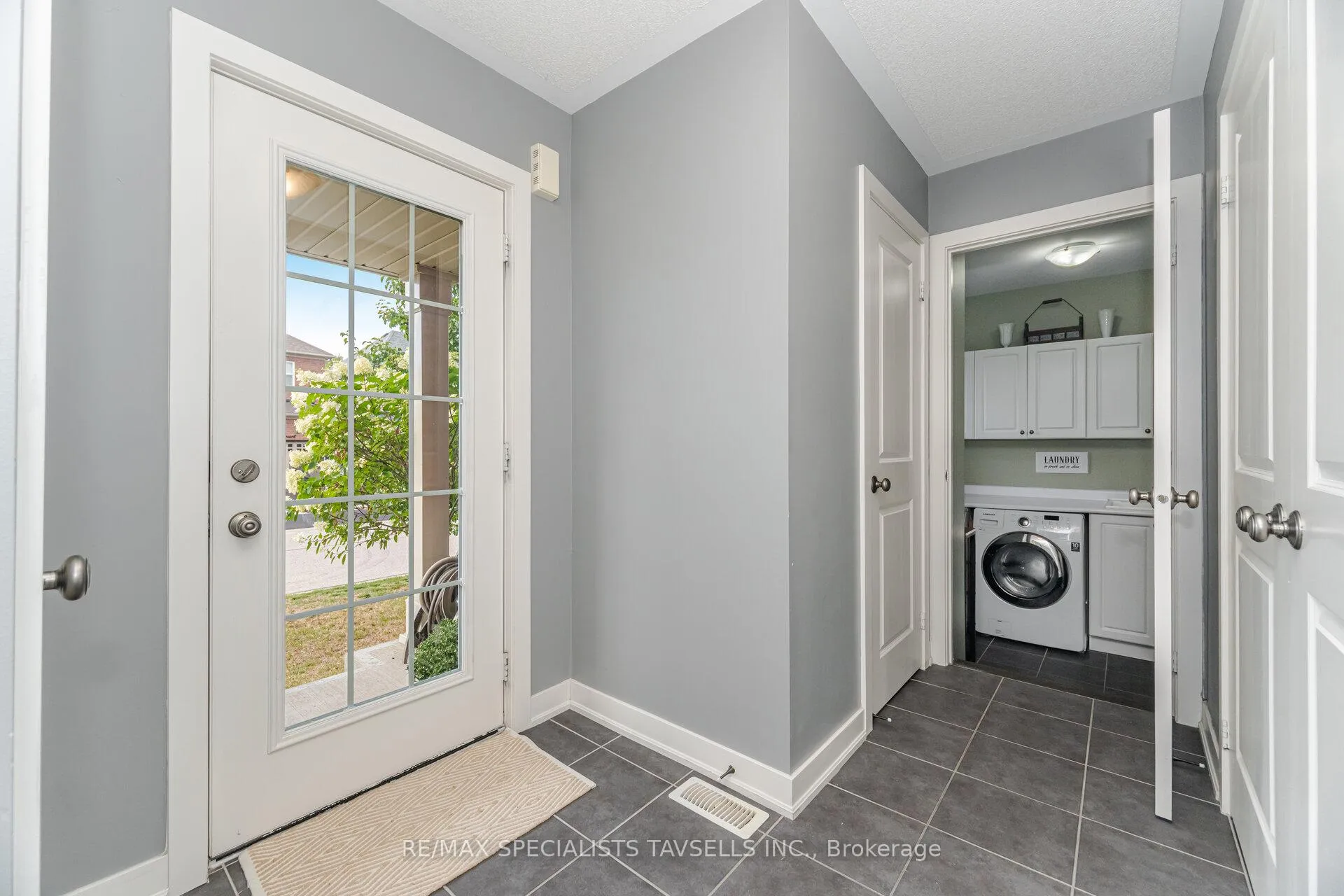 Photo 5 of 48 Boyces Creek Court, Caledon, Caledon East — HOMEH