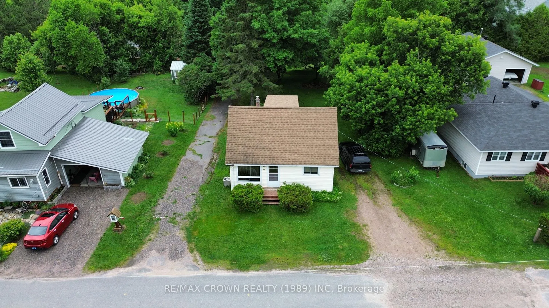 Photo 3 of 323 Spetz Street, Powassan — HOMEH