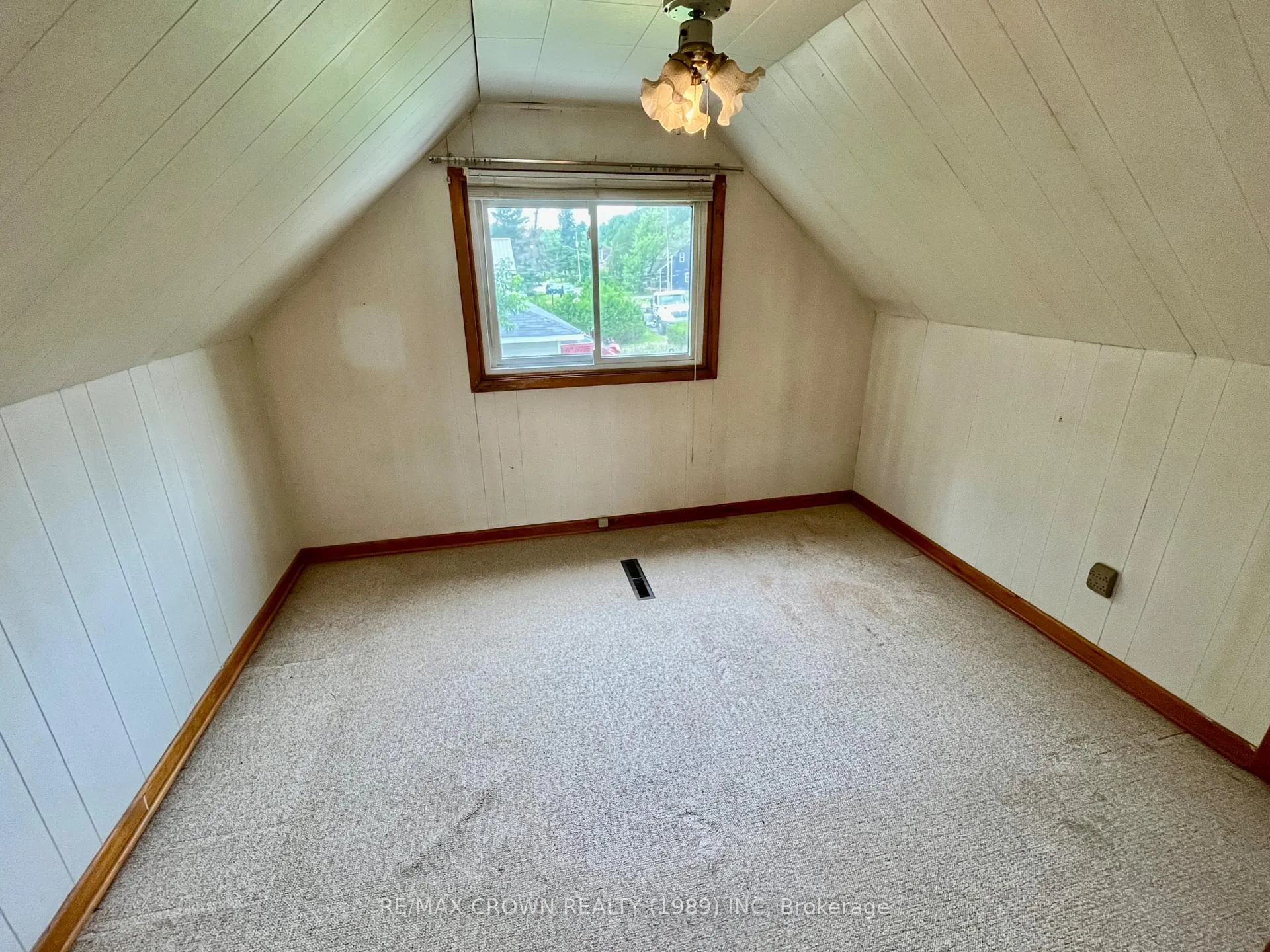 Photo 14 of 323 Spetz Street, Powassan — HOMEH