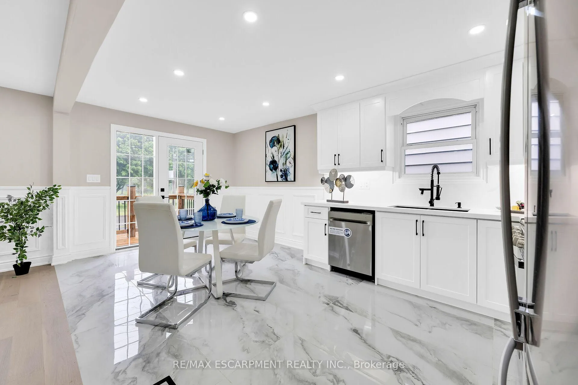 Photo 7 of 944 Concession Street, Hamilton, Raleigh — HOMEH