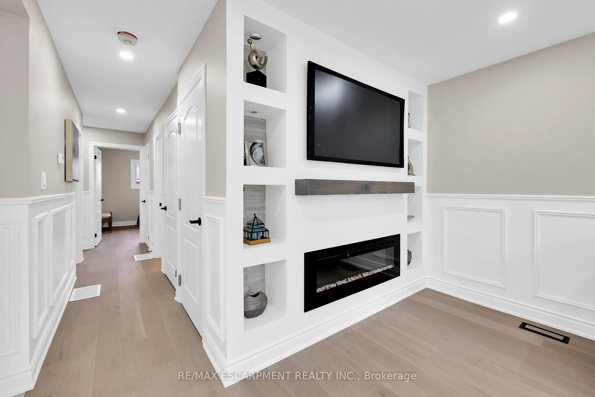 Photo 15 of 944 Concession Street, Hamilton, Raleigh — HOMEH