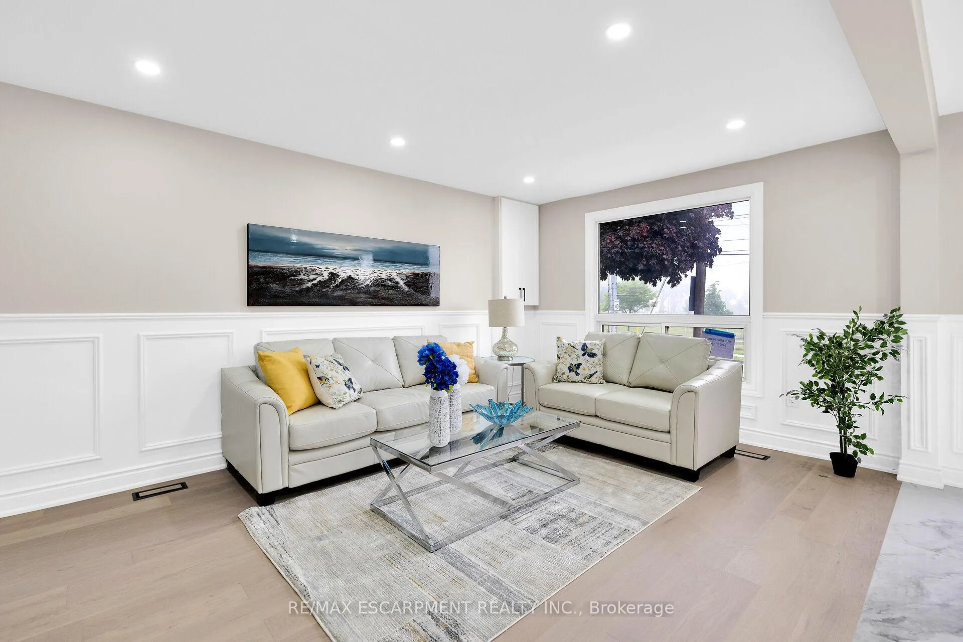 Photo 16 of 944 Concession Street, Hamilton, Raleigh — HOMEH