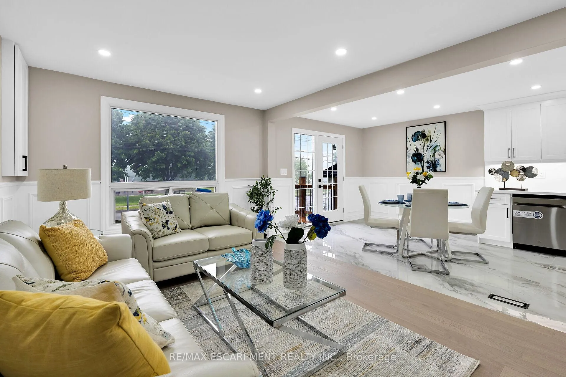 Photo 17 of 944 Concession Street, Hamilton, Raleigh — HOMEH