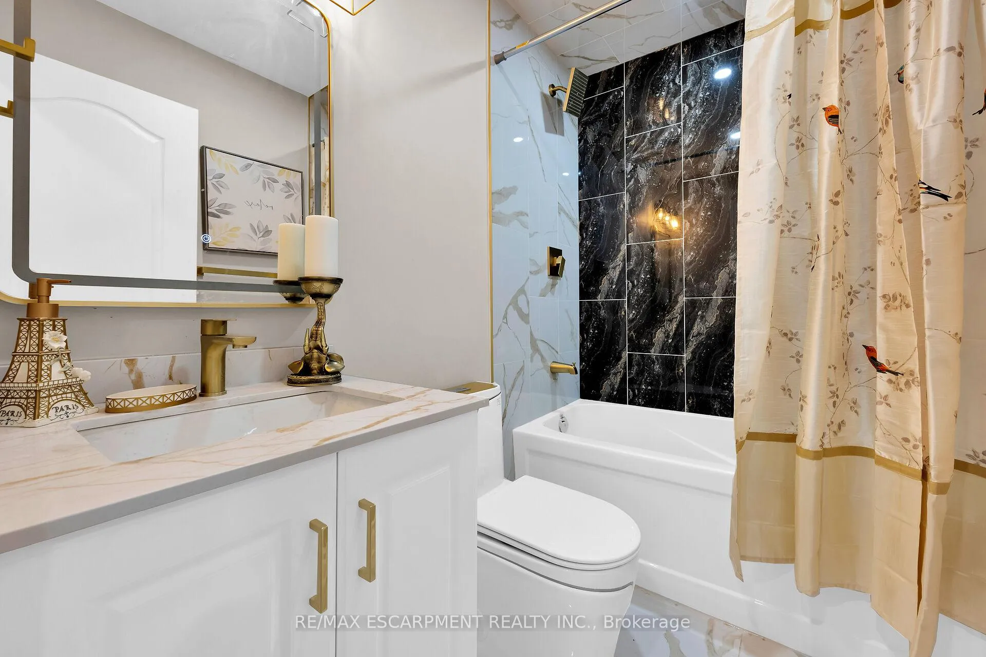 Photo 19 of 944 Concession Street, Hamilton, Raleigh — HOMEH