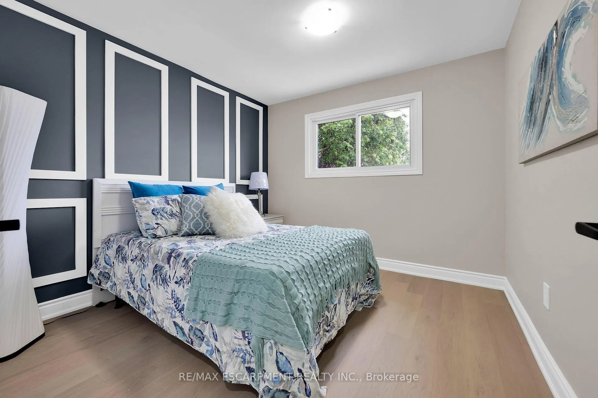 Photo 20 of 944 Concession Street, Hamilton, Raleigh — HOMEH