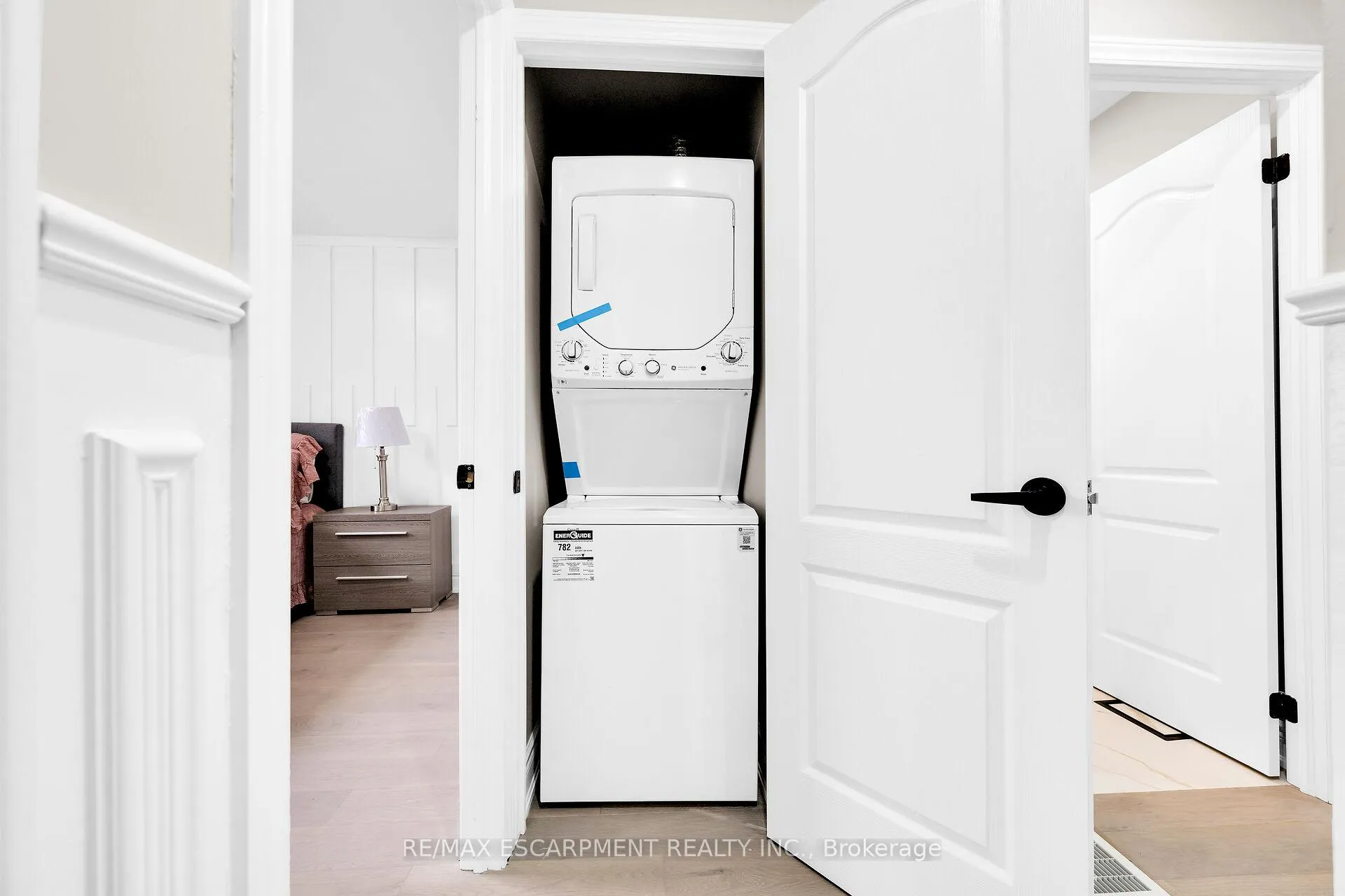 Photo 22 of 944 Concession Street, Hamilton, Raleigh — HOMEH