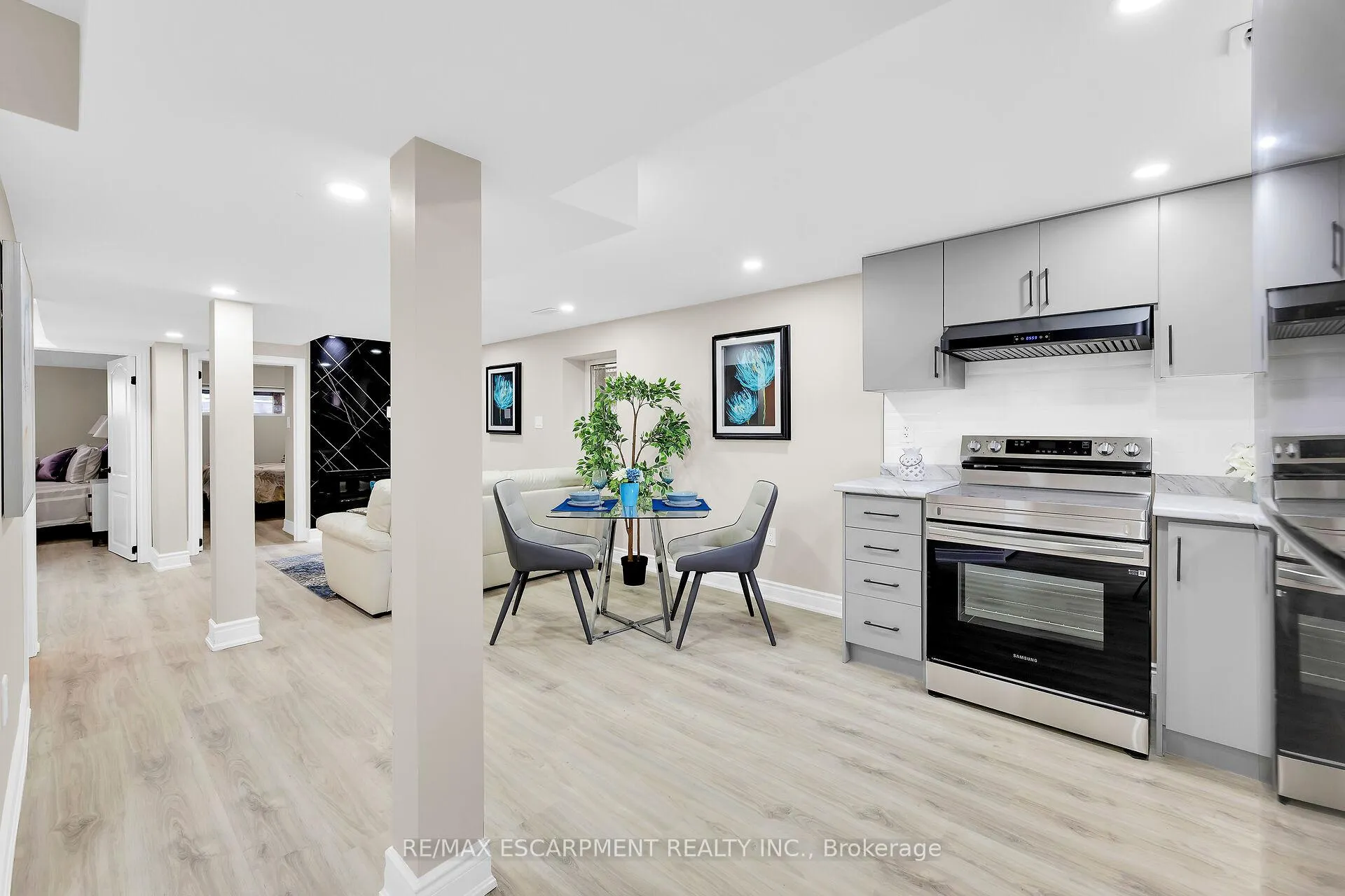 Photo 26 of 944 Concession Street, Hamilton, Raleigh — HOMEH