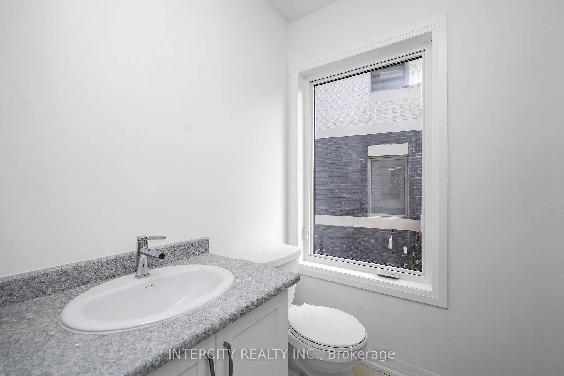 Photo 8 of 139 Markland Street, Markham, Cachet — HOMEH