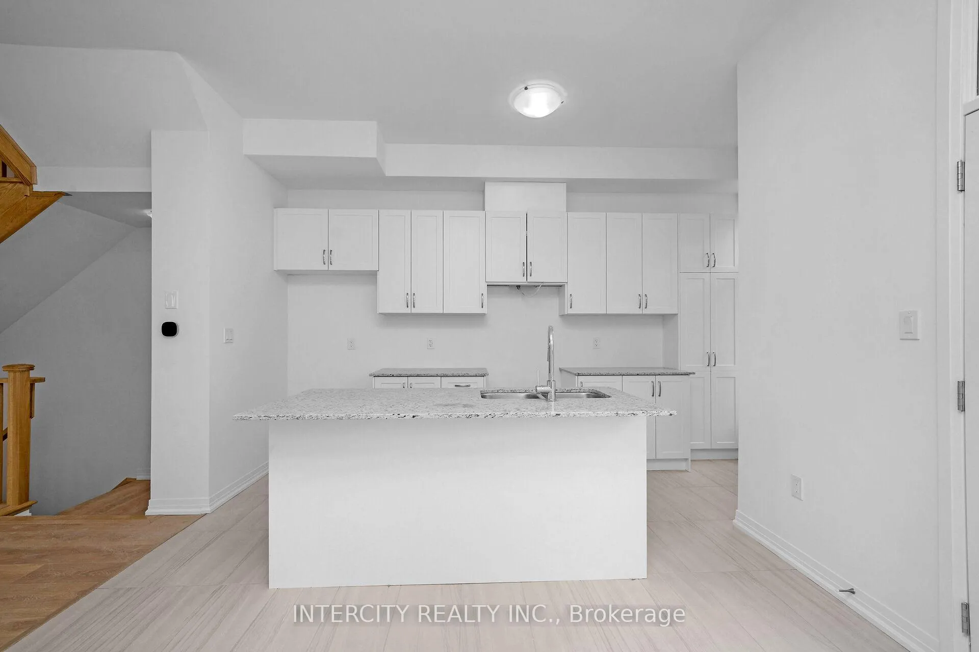 Photo 16 of 139 Markland Street, Markham, Cachet — HOMEH