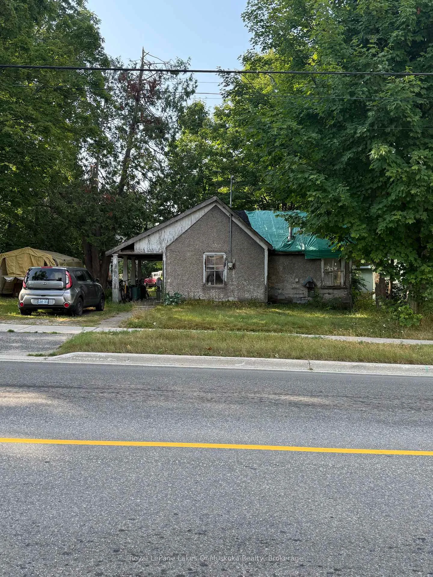 Photo 1 of 221 James Street W, Gravenhurst, Muskoka (S) — HOMEH