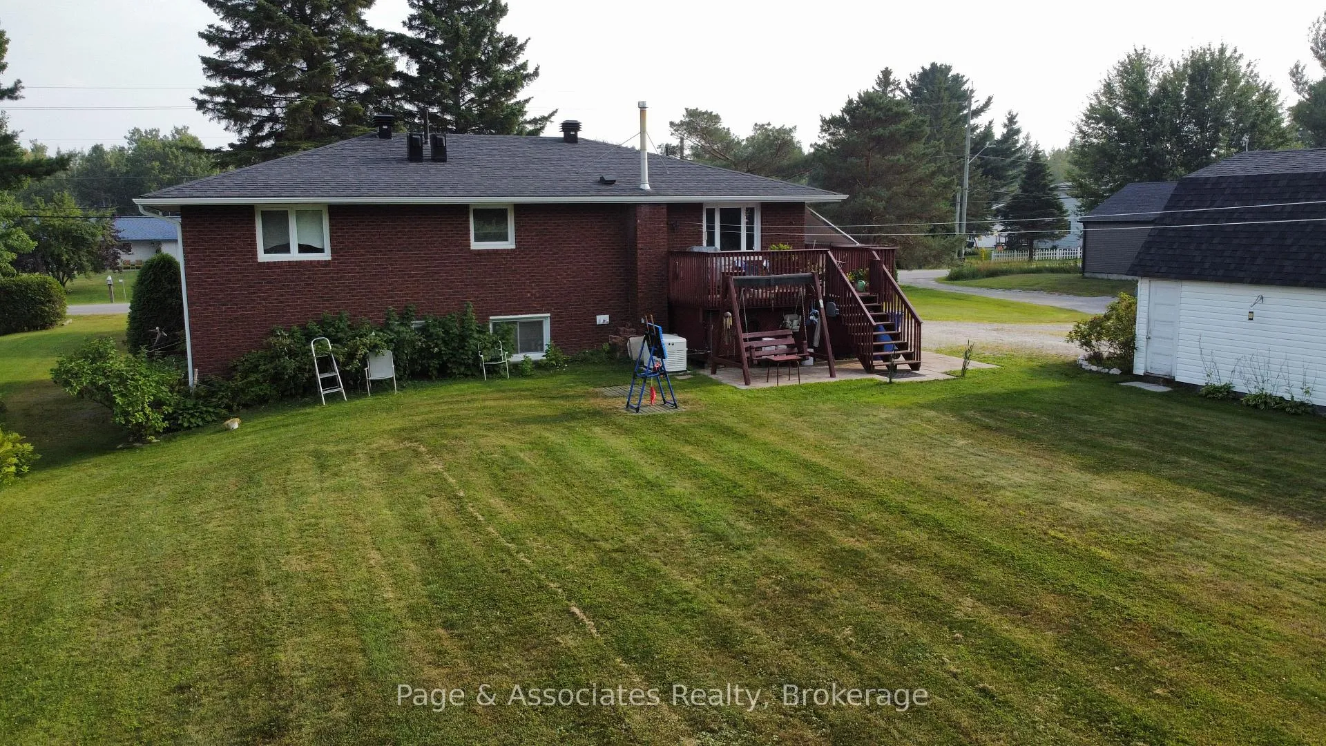 Photo 3 of 333 Salter Street, West Nipissing, Sturgeon Falls — HOMEH