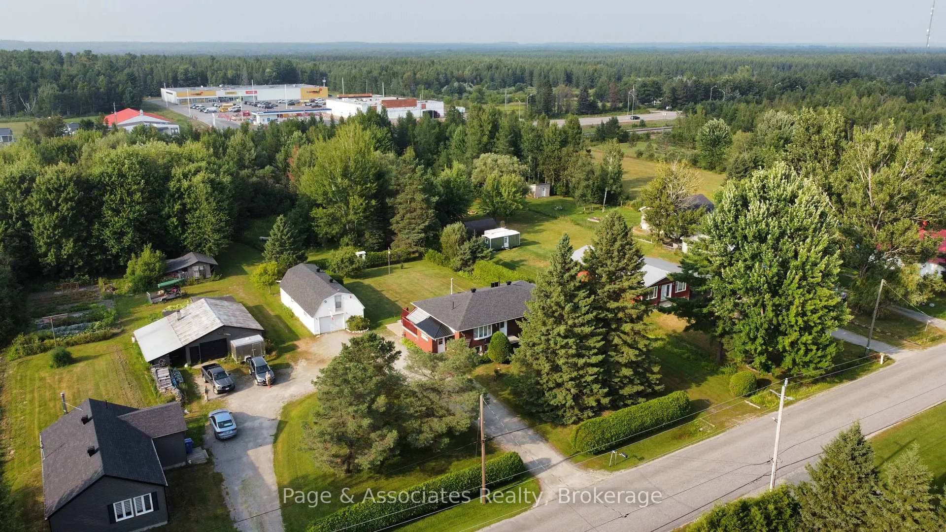 Photo 4 of 333 Salter Street, West Nipissing, Sturgeon Falls — HOMEH