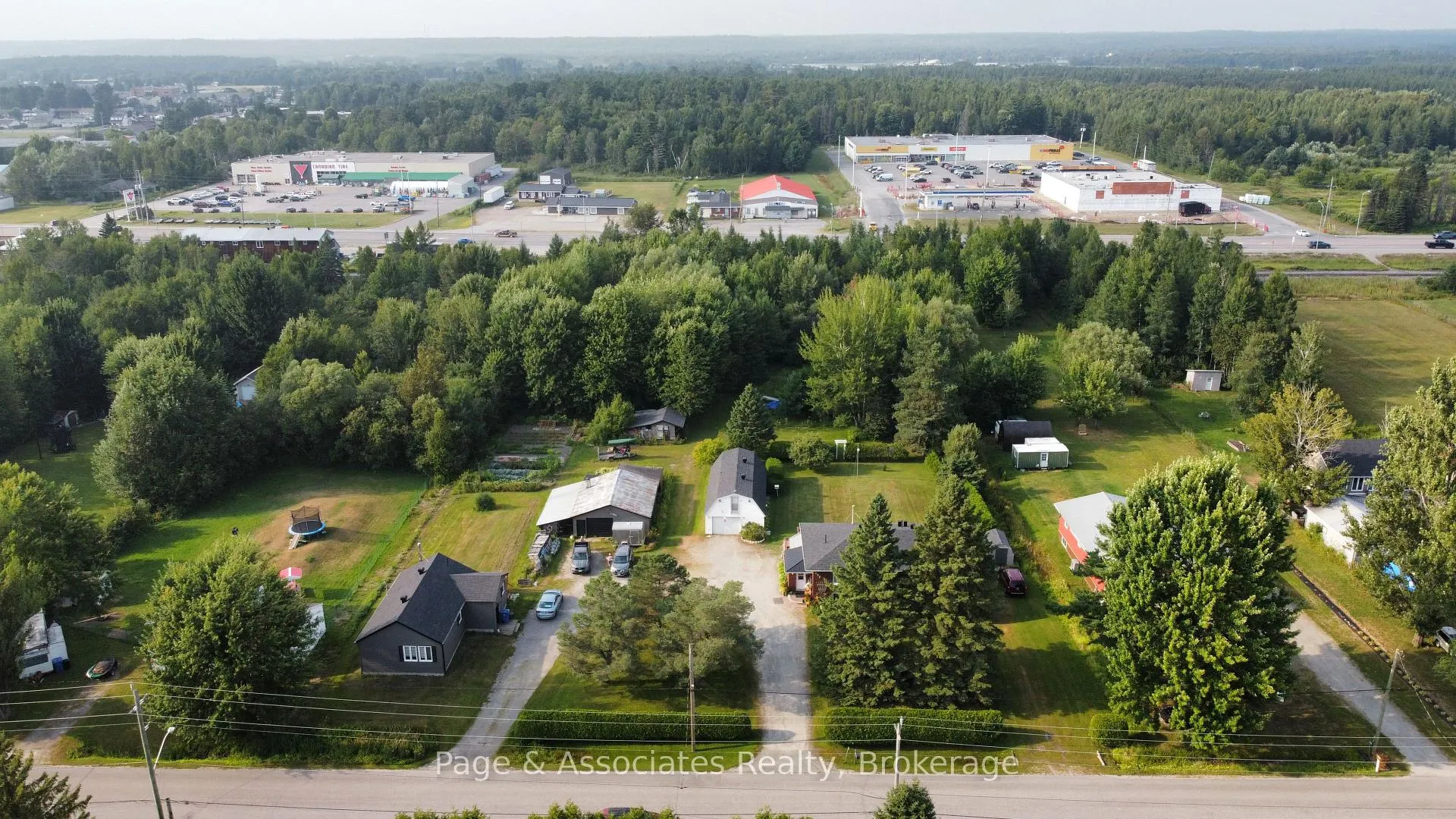Photo 5 of 333 Salter Street, West Nipissing, Sturgeon Falls — HOMEH