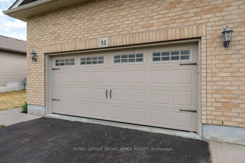 Photo 7 of 52 Cedar Creek Way, Quinte West, Frankford Ward — HOMEH
