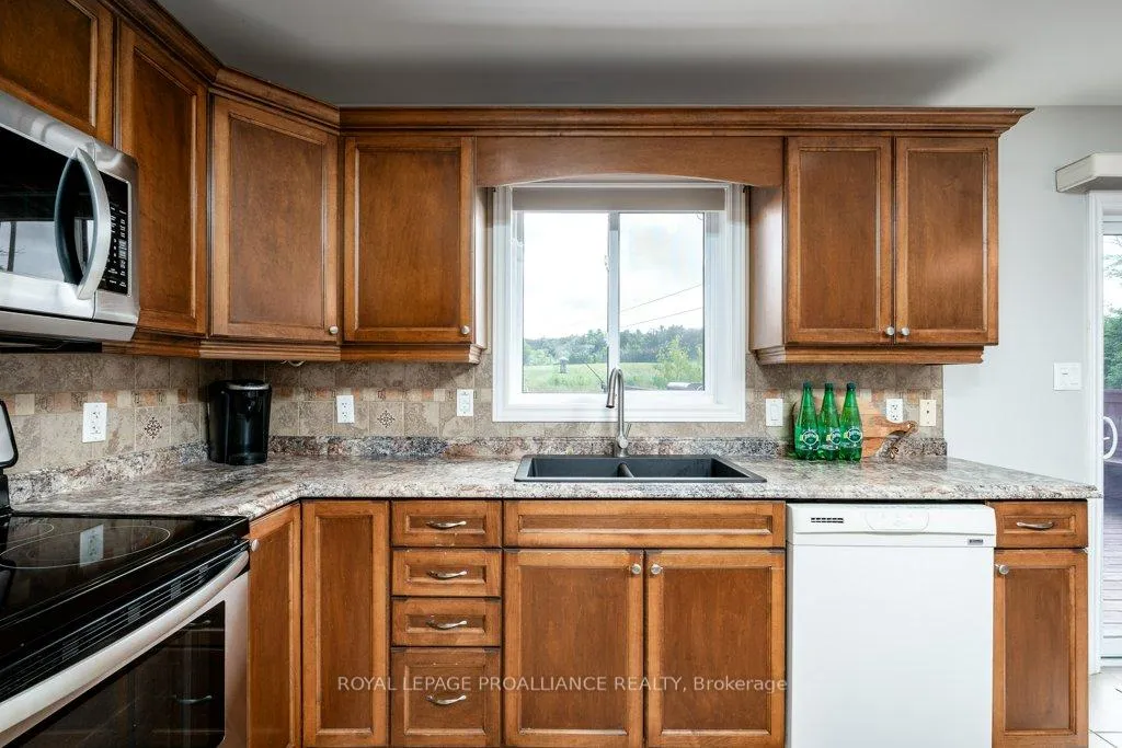Photo 16 of 52 Cedar Creek Way, Quinte West, Frankford Ward — HOMEH